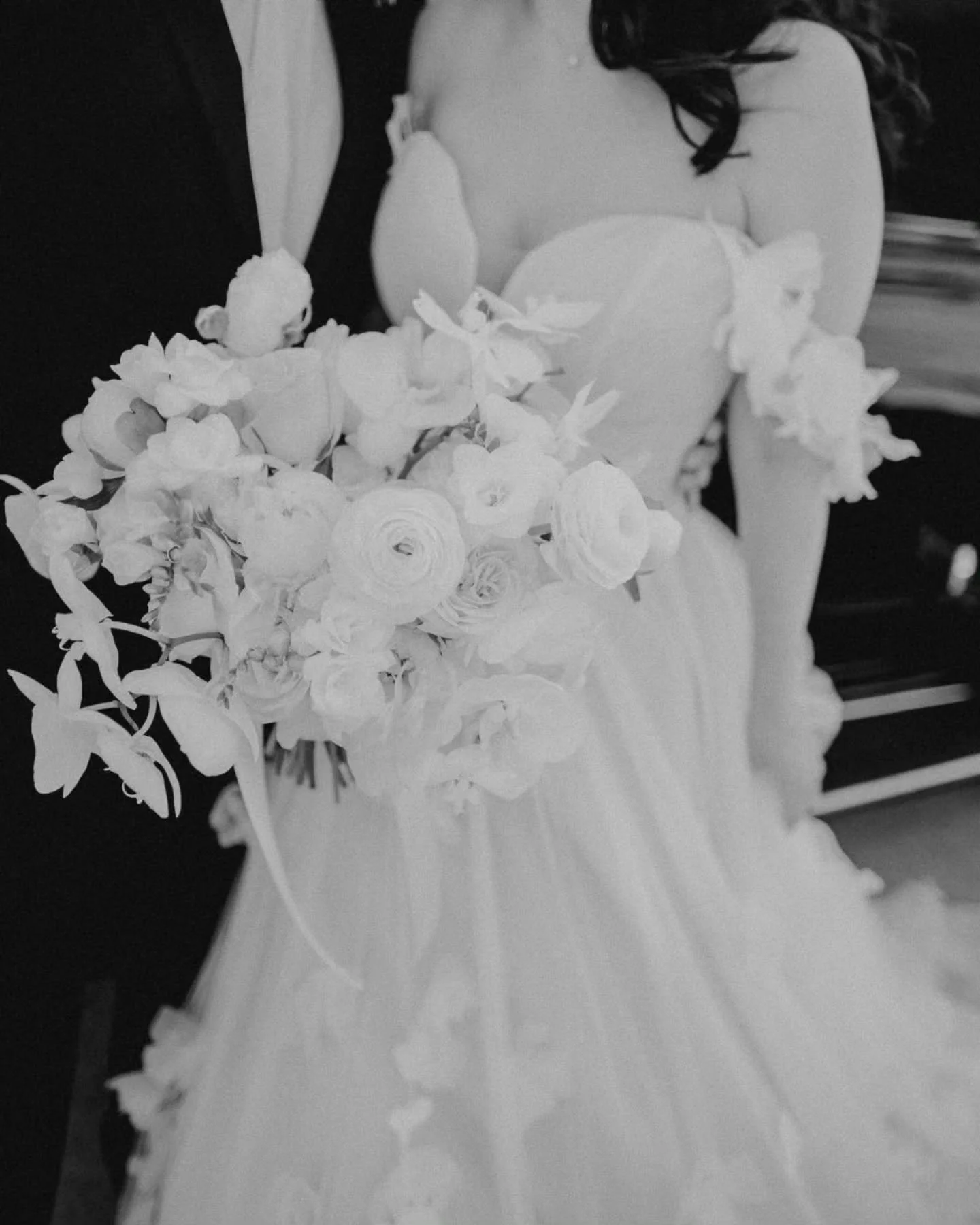 Two people completely obsessed with each other ✨
.
.
.
.
.
@americaspackardmuseum @woodfloralstudio @bernsteinsfinecatering @baharreza @meet.rae