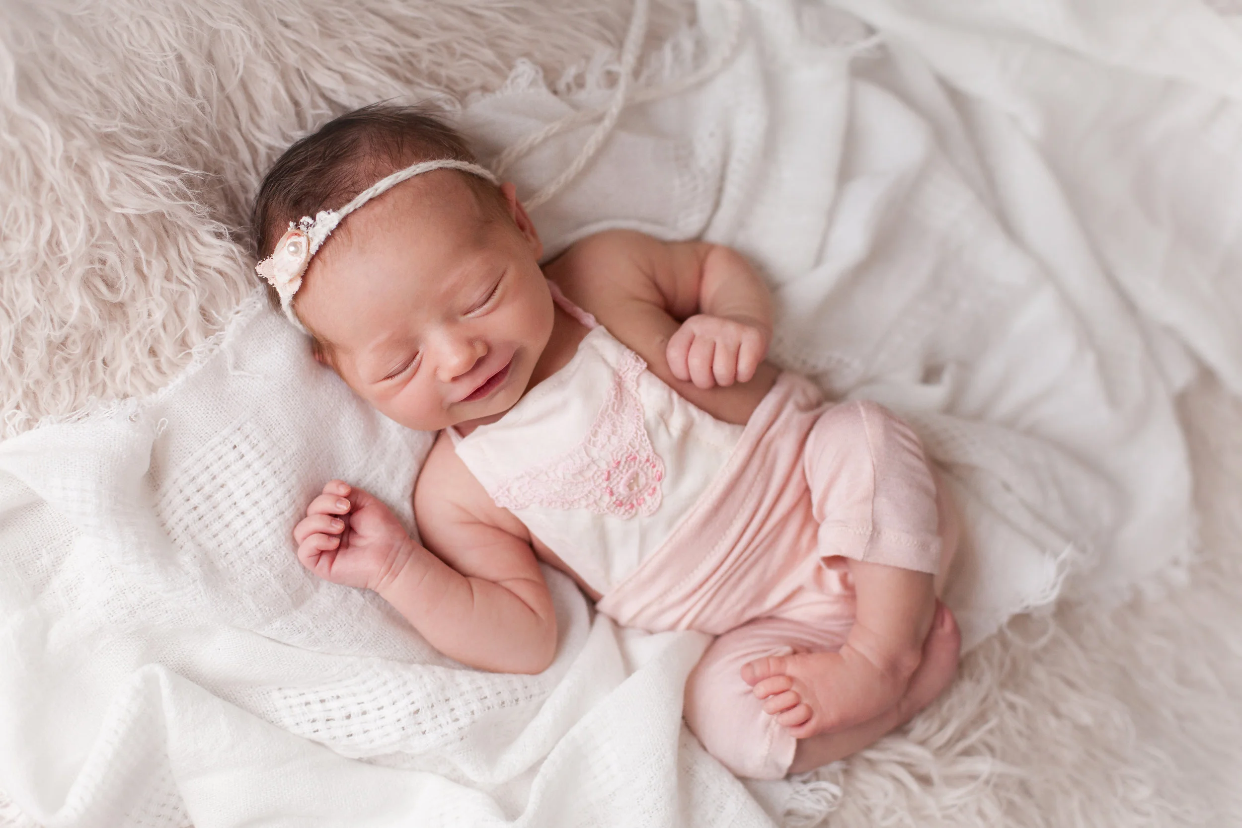 Lilly Newborn 2015-0027.jpg