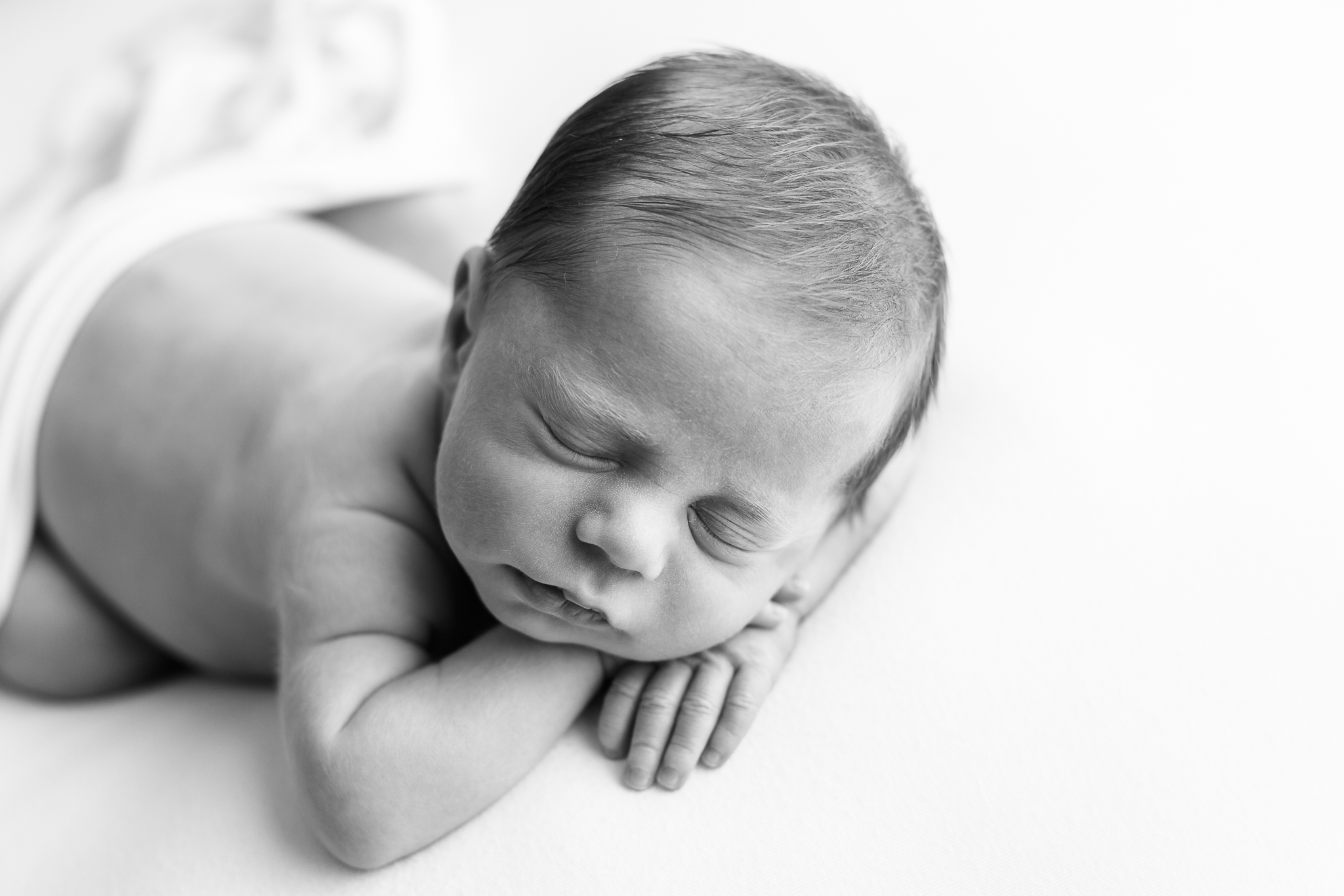 Columbus Newborn Photographer Black and White Newborn Image