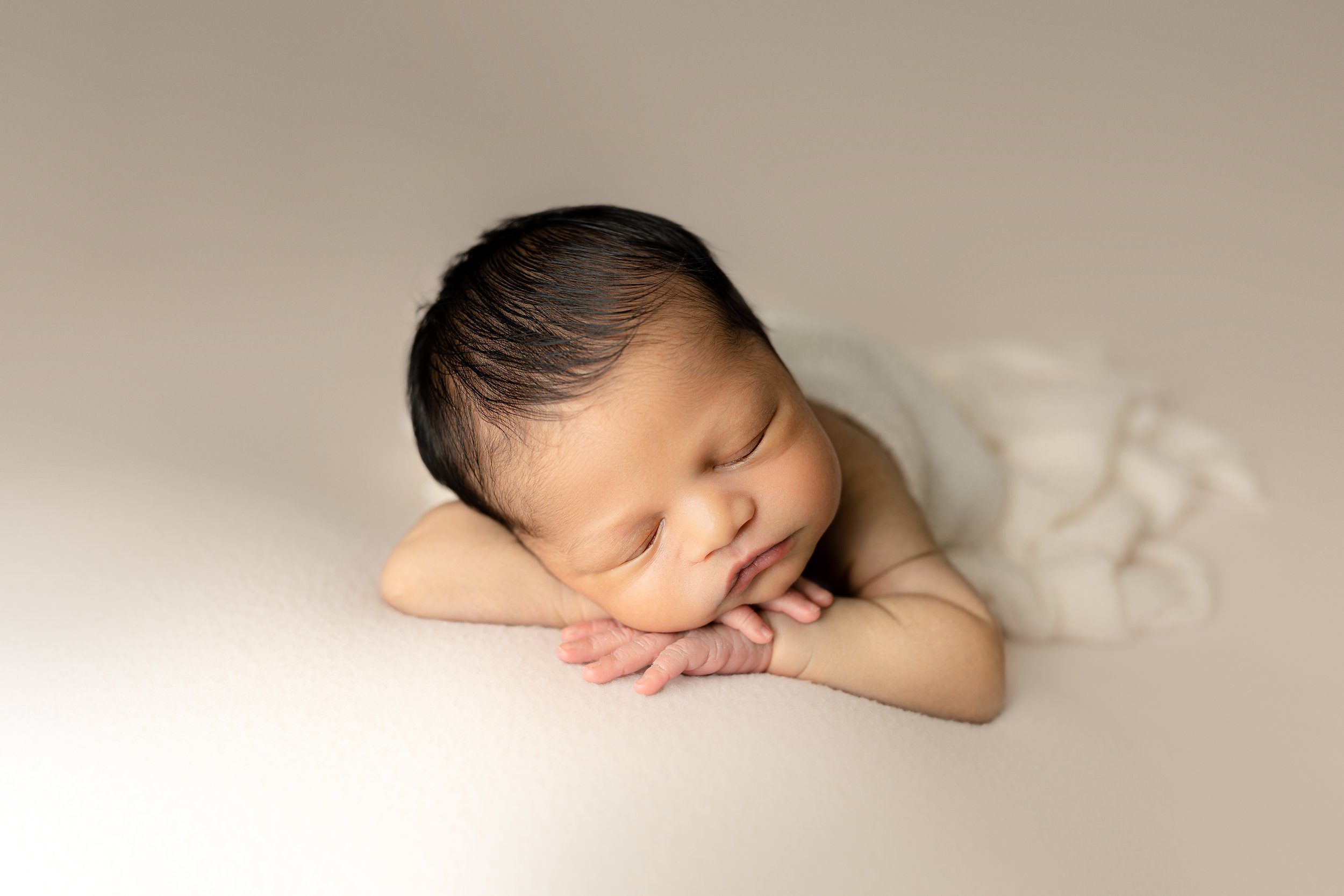 sakari-columbus-newborn-photographer-29.jpg