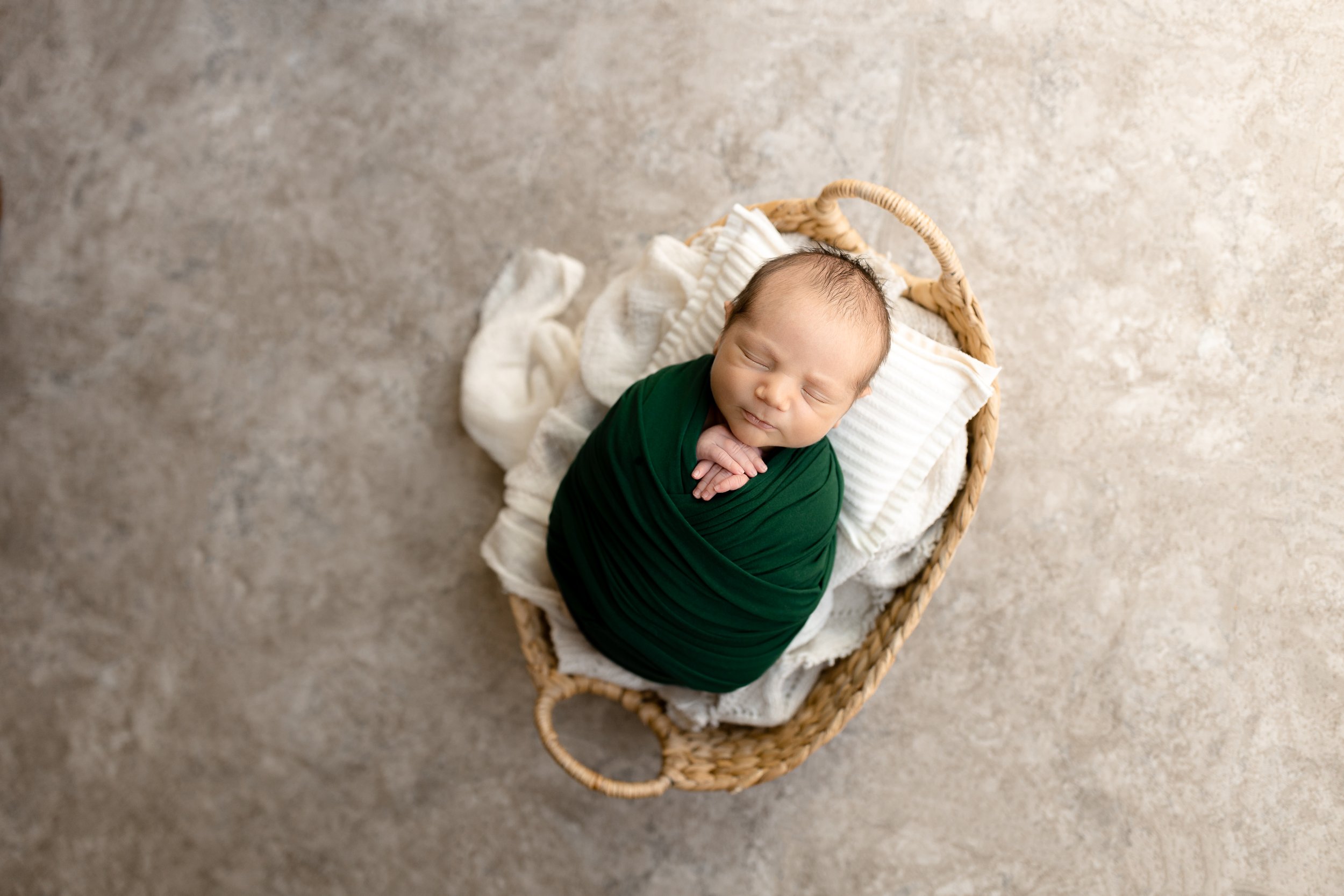 michael-columbus-newborn-photographer-93.jpg