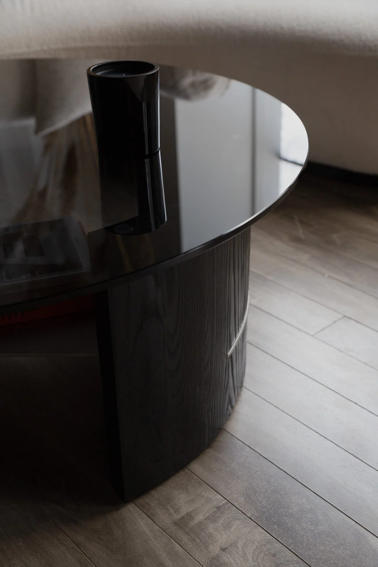 Ignis-Table_07_Context Detail.jpg