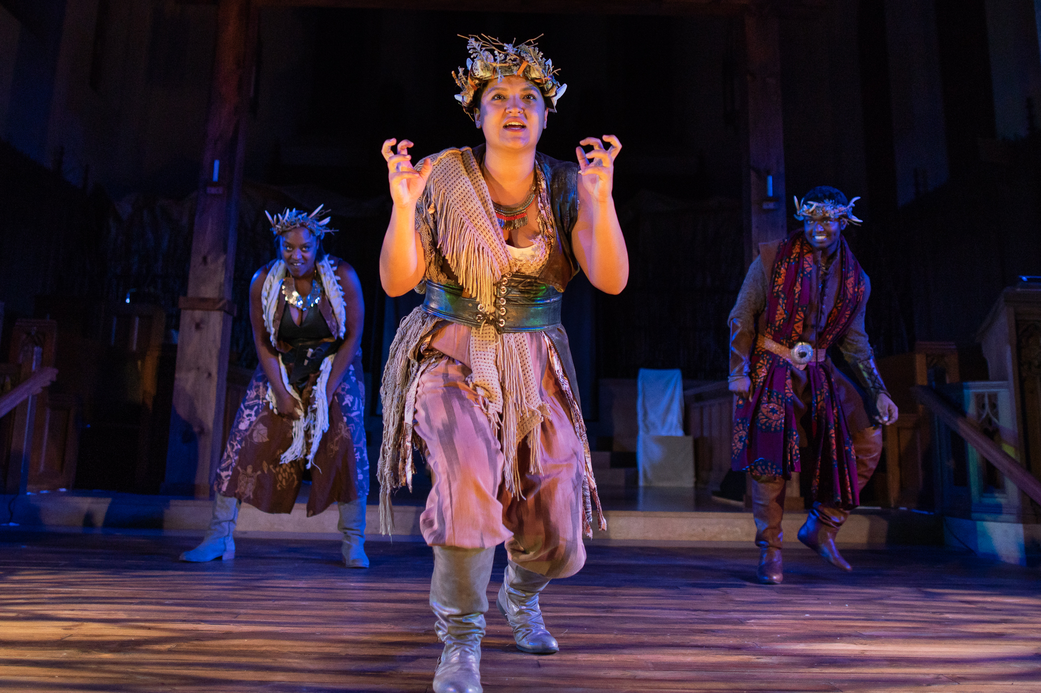 Production still from Macbeth with Actors’ Shakespeare Project. Photo credit: Nile Scott Shots. Lighting Designer: Laura Hildebrand. Director: Dawn M. Simmons. Set Designer: Jon Savage. Costume Designer: Rachel Padula-Shufelt.