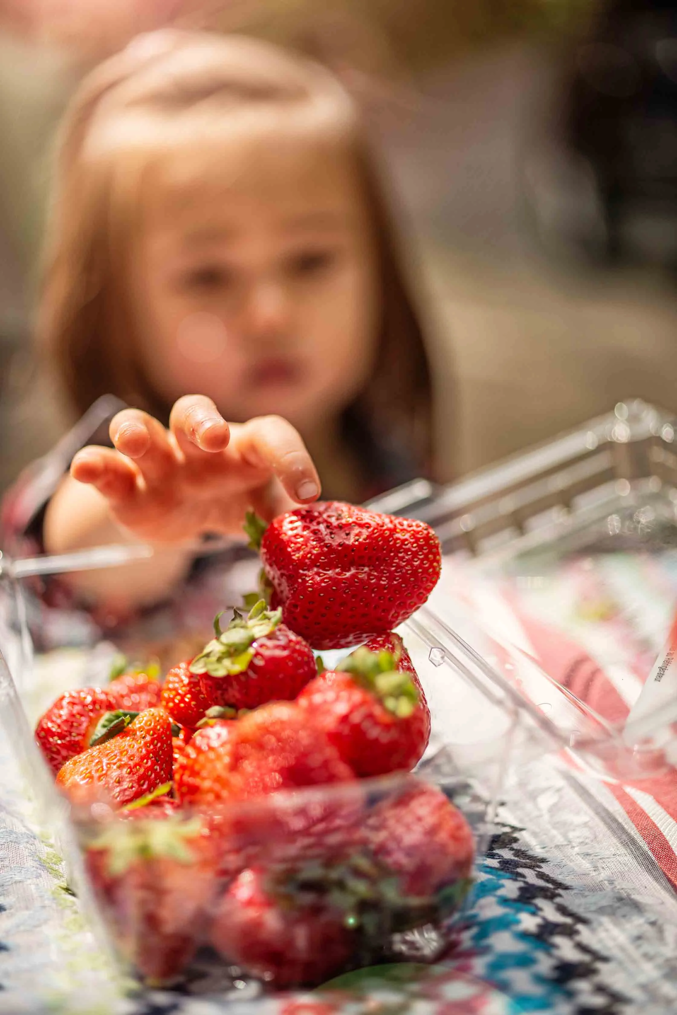 Straberry_Grab_HFP9027.jpg