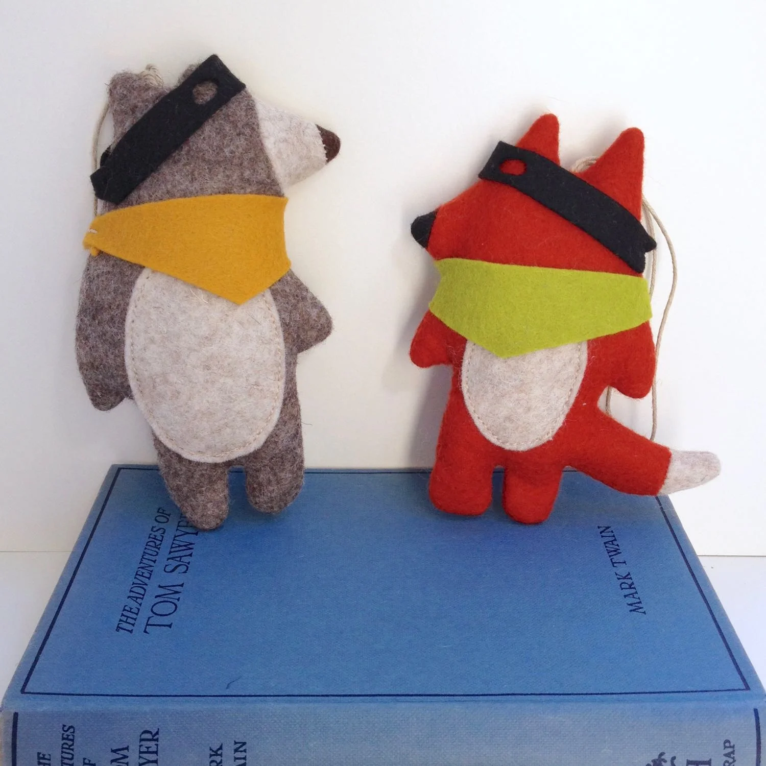 Bear and Fox Bandits by Laura Mirjami | Mirjami Design