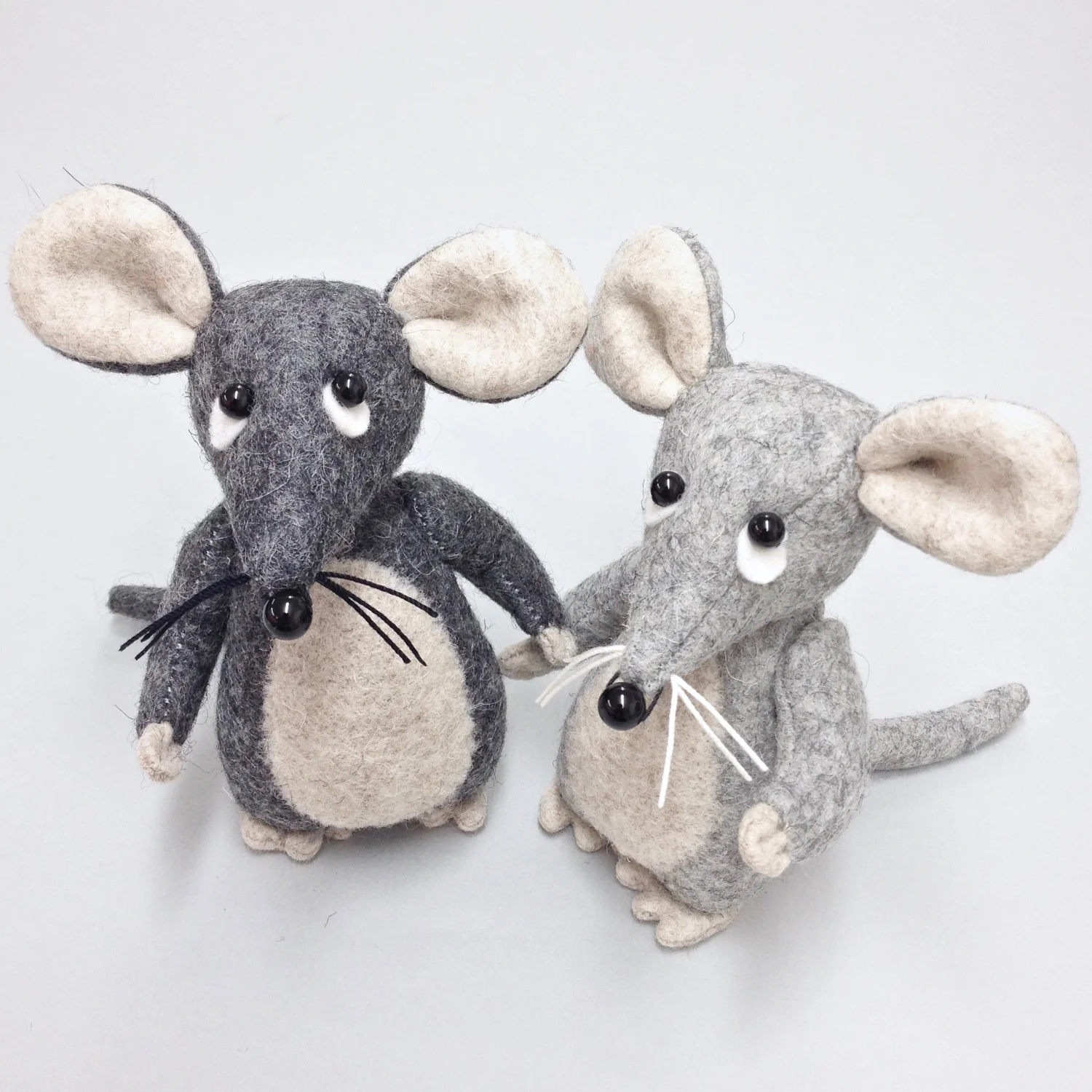 Handmade wool felt mice by Laura Mirjami