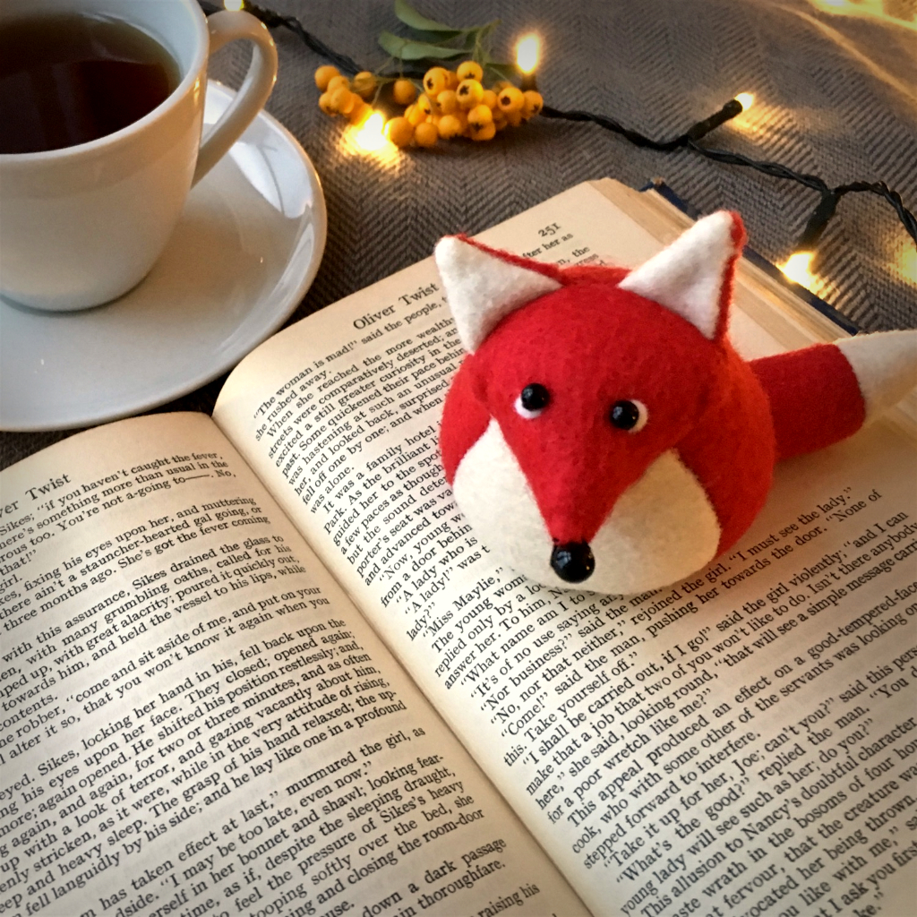 Findlay The Fox paperweight | an ideal bookworm's companion | handmade from Kunin eco felt | by Bilberry Woods