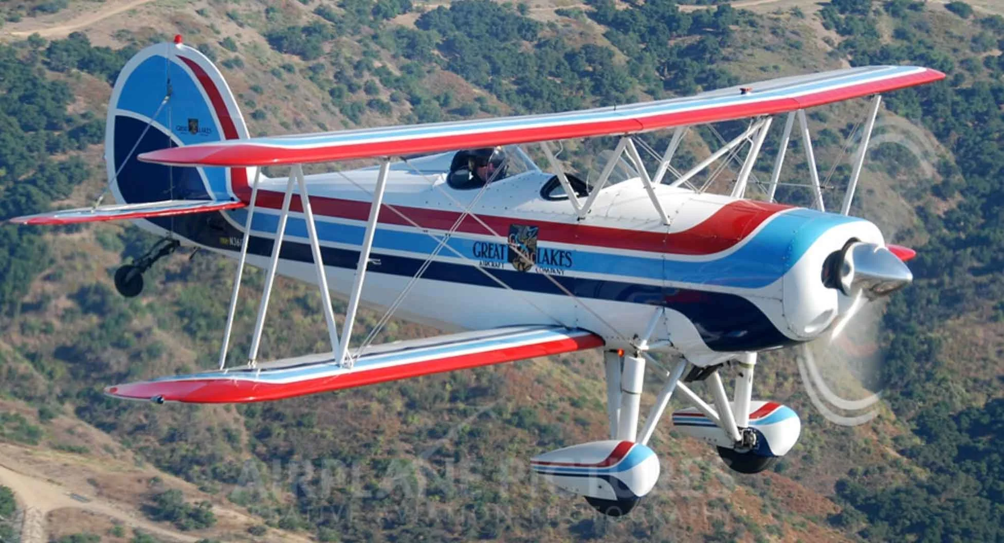 Great Lakes 3617L, Aerobatic and Standard Air Worthiness. Super Fun!