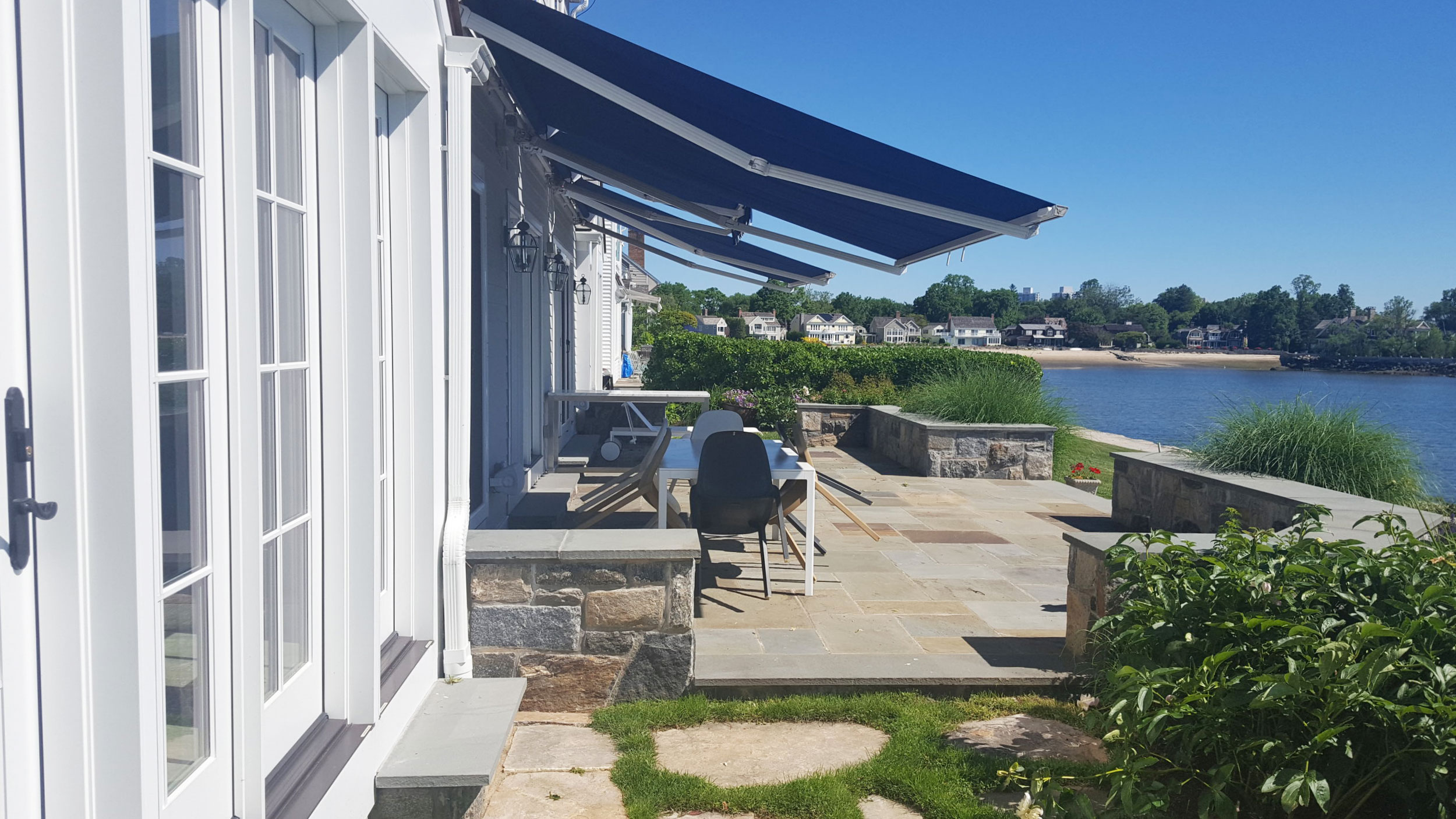   "...We have a 'phase two' coming up, and instead of dreading it I look forward to the project because I get to keep working with Elizabeth and her Trillium team..."  -&nbsp;Stamford, Organic Waterfront Renovation 