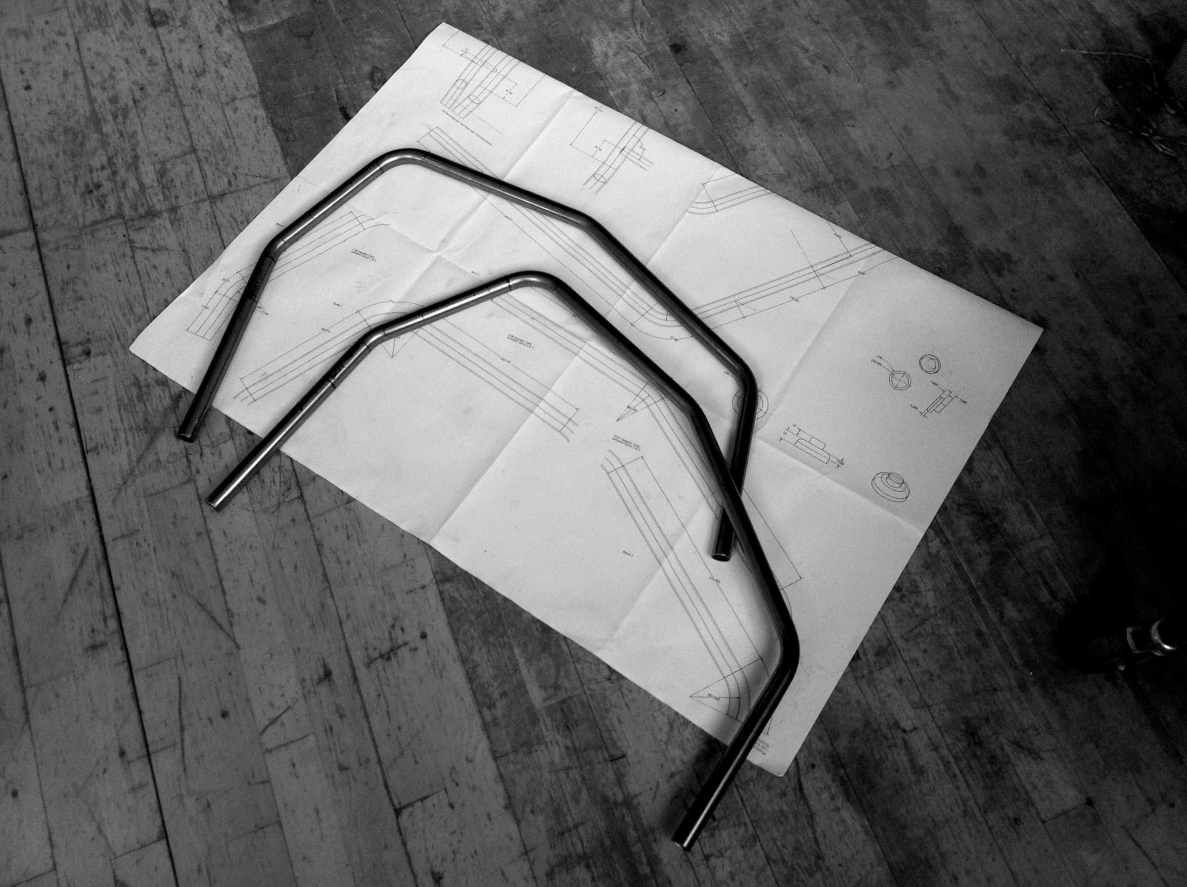 Legs bent, comparing with 1:1 drawings