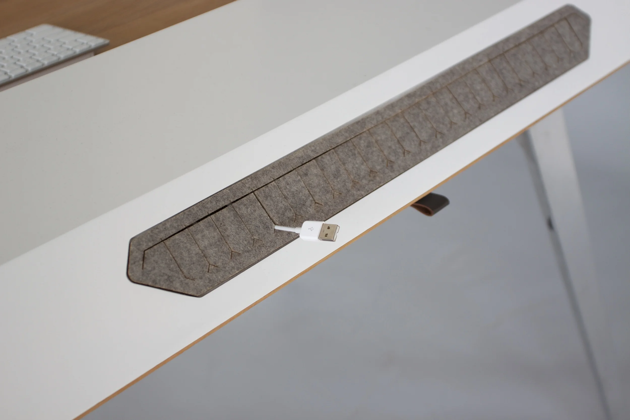 D117 Desk Rear Top Detail.jpg