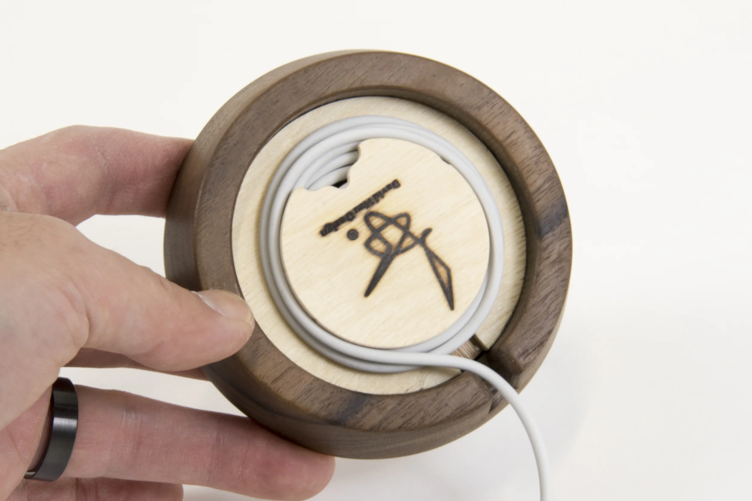 6. Gently wrap the cable around the hub without kinks.