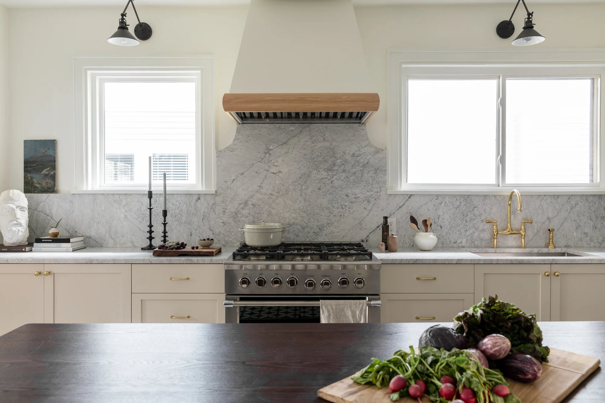 JGMB Lauren Bradshaw Design East Hill Kitchen 05.jpg