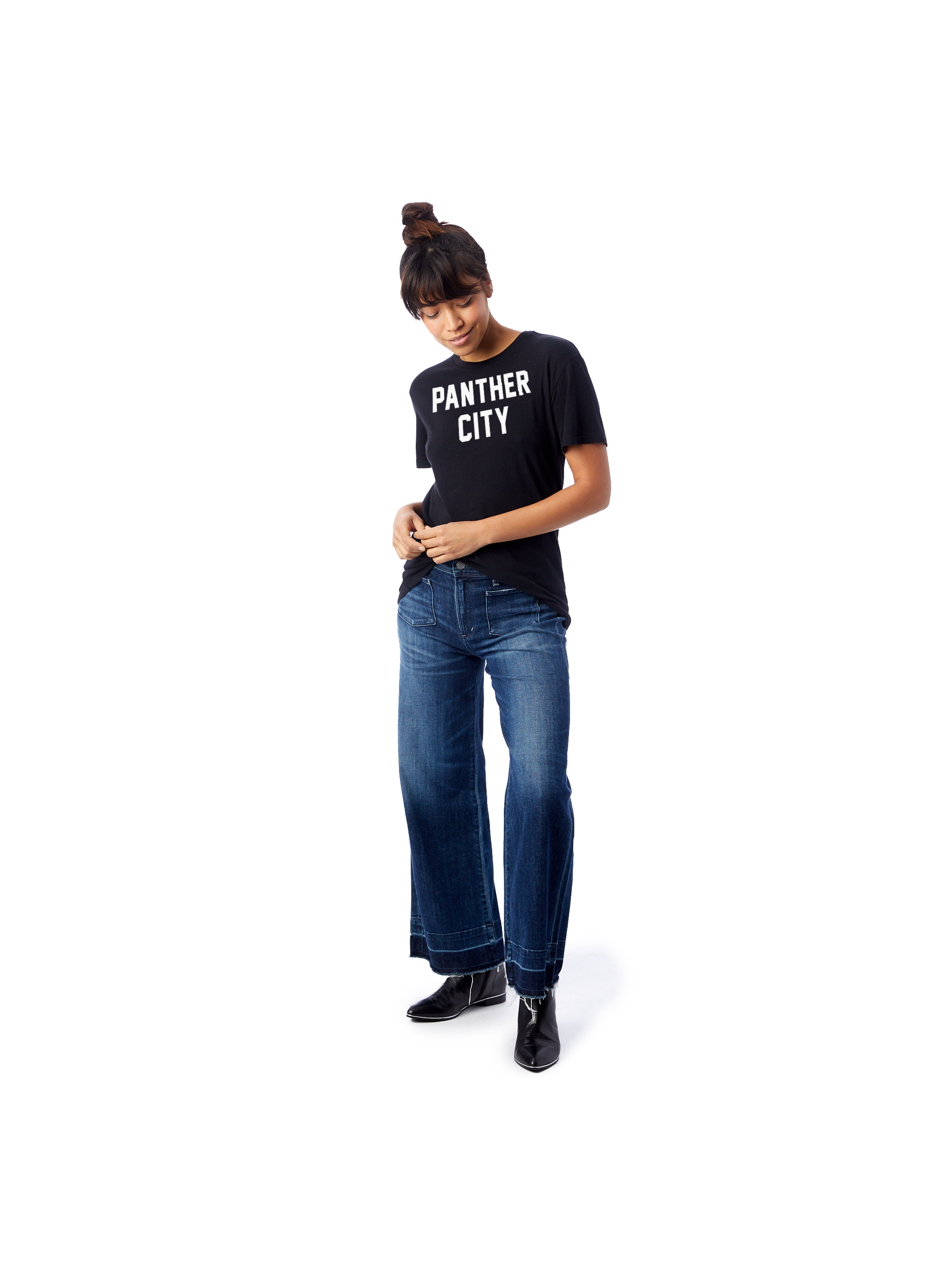 SKY OAK CO_Panther_City_short_sleeve_black_white_tee_female_model.png