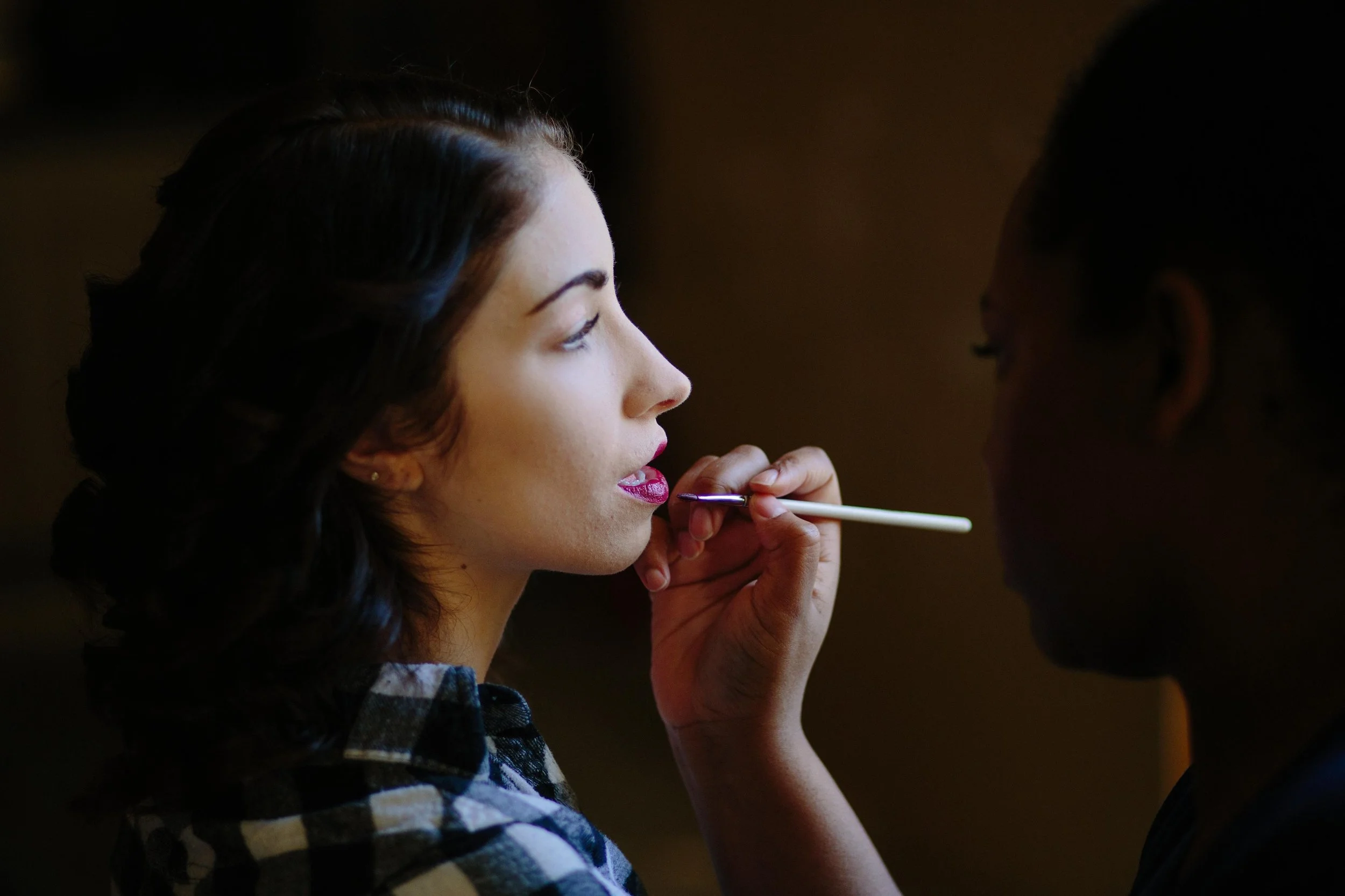  Behind the scenes with luxury makeup artist, Corianne Cowan.&nbsp;Image by MIchelle Scott Photography. 