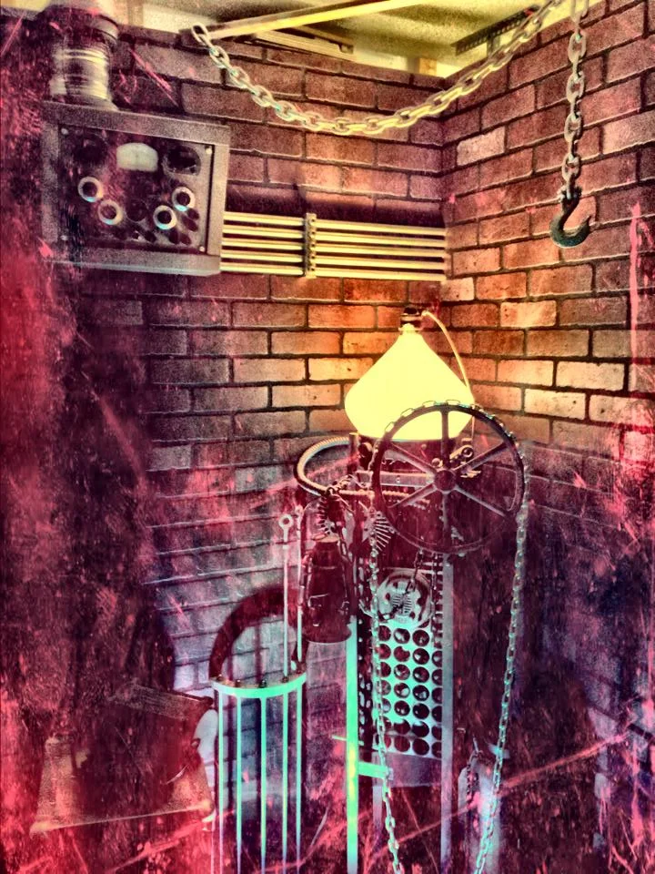 This is what an attention getting device actually looks like.  Elementary school teachers lie.