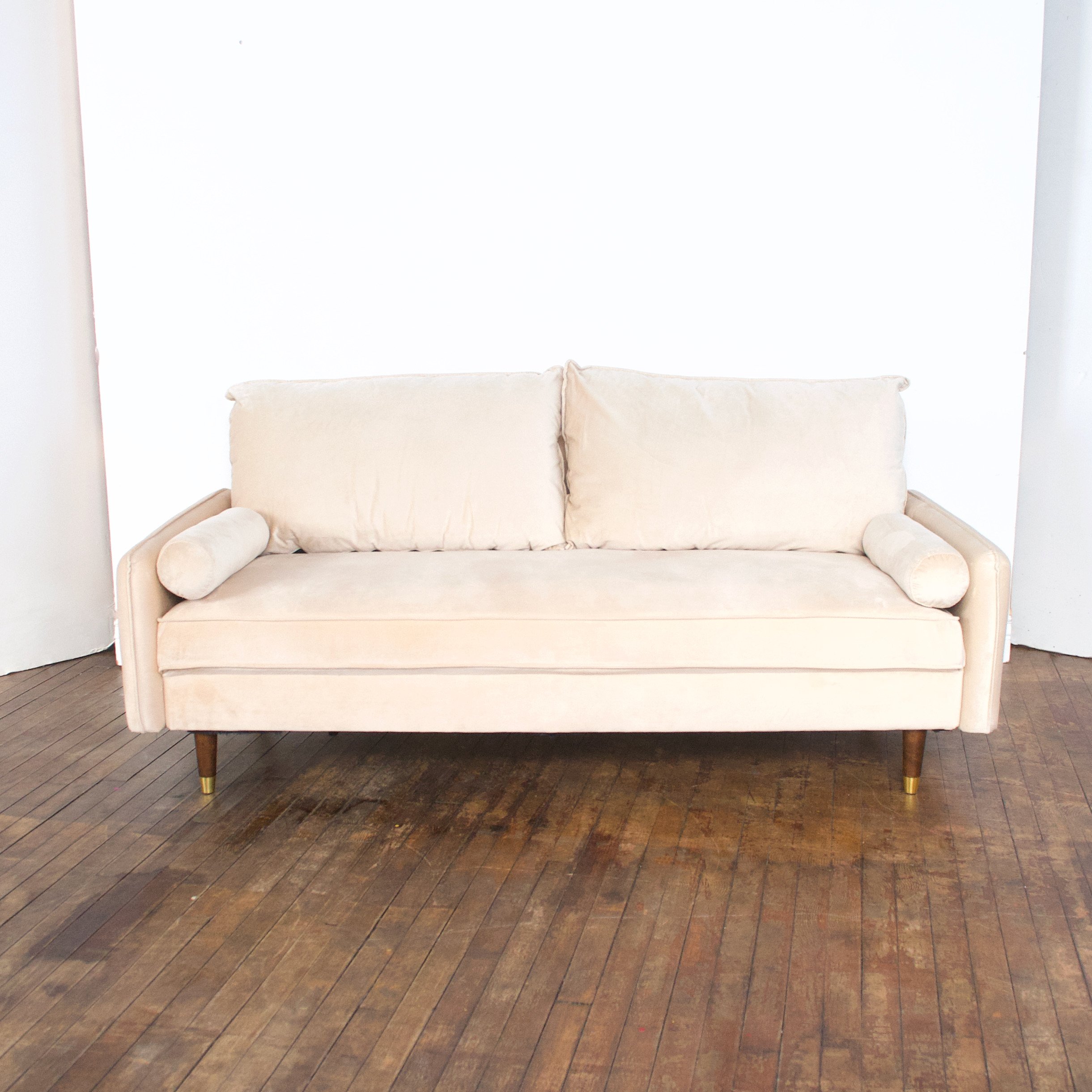 Fox and Finch Vintage RentalsFox and Finch Vintage Rentals