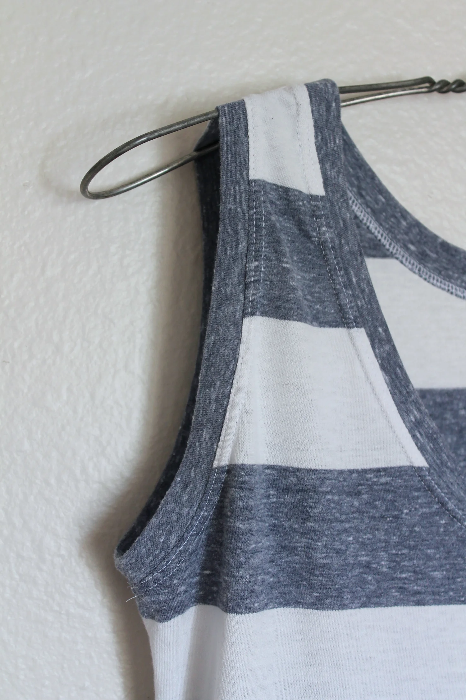 14SEWDIY-StripedDressCloseup.jpg