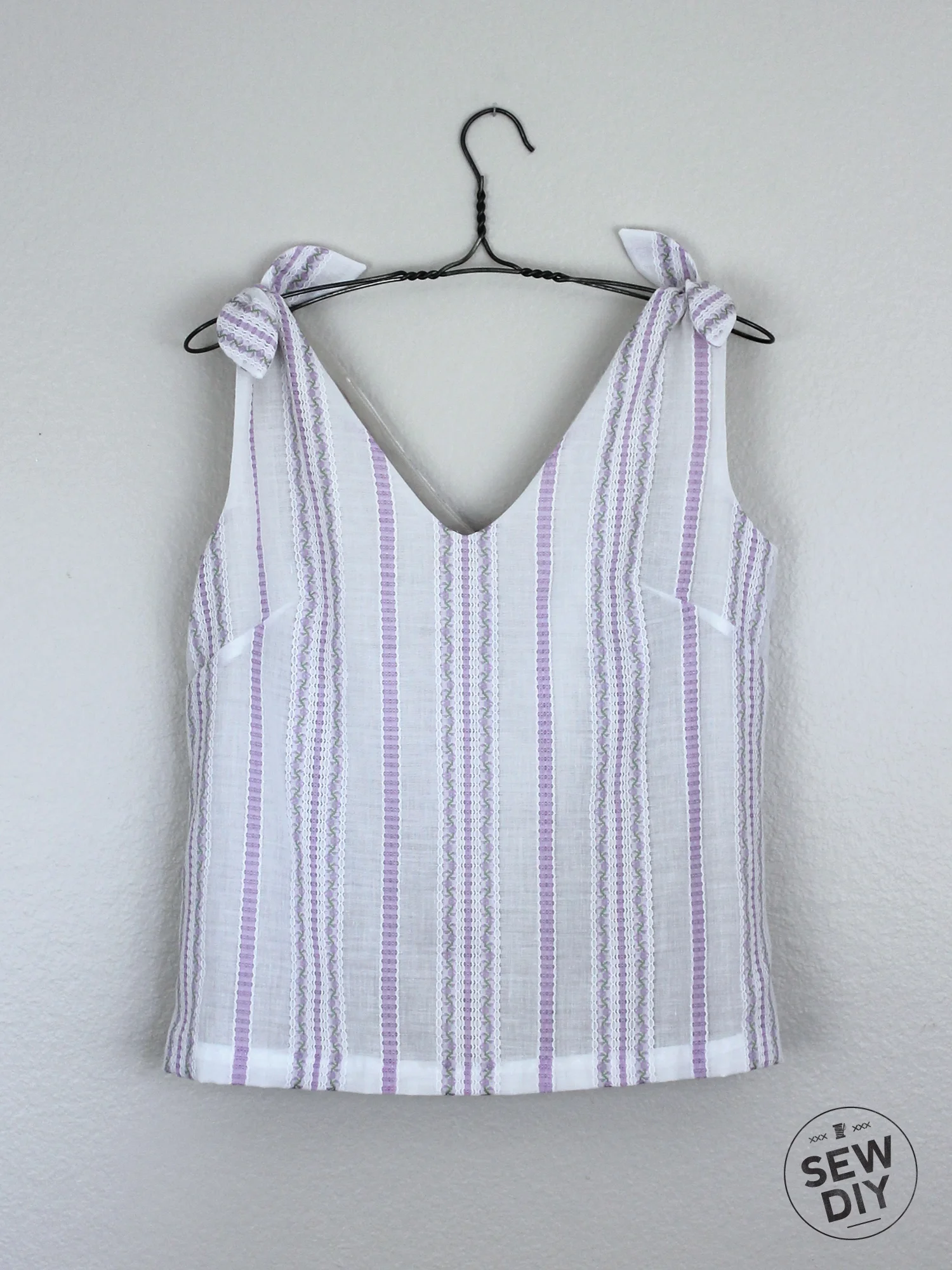 14SEWDIY-BowShoulderTankFront.jpg