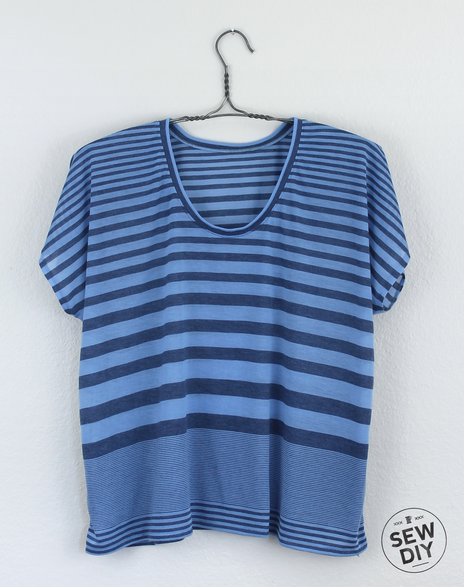 DIY Blue Striped Scoopneck Top – Lou Box Top — Sew DIY