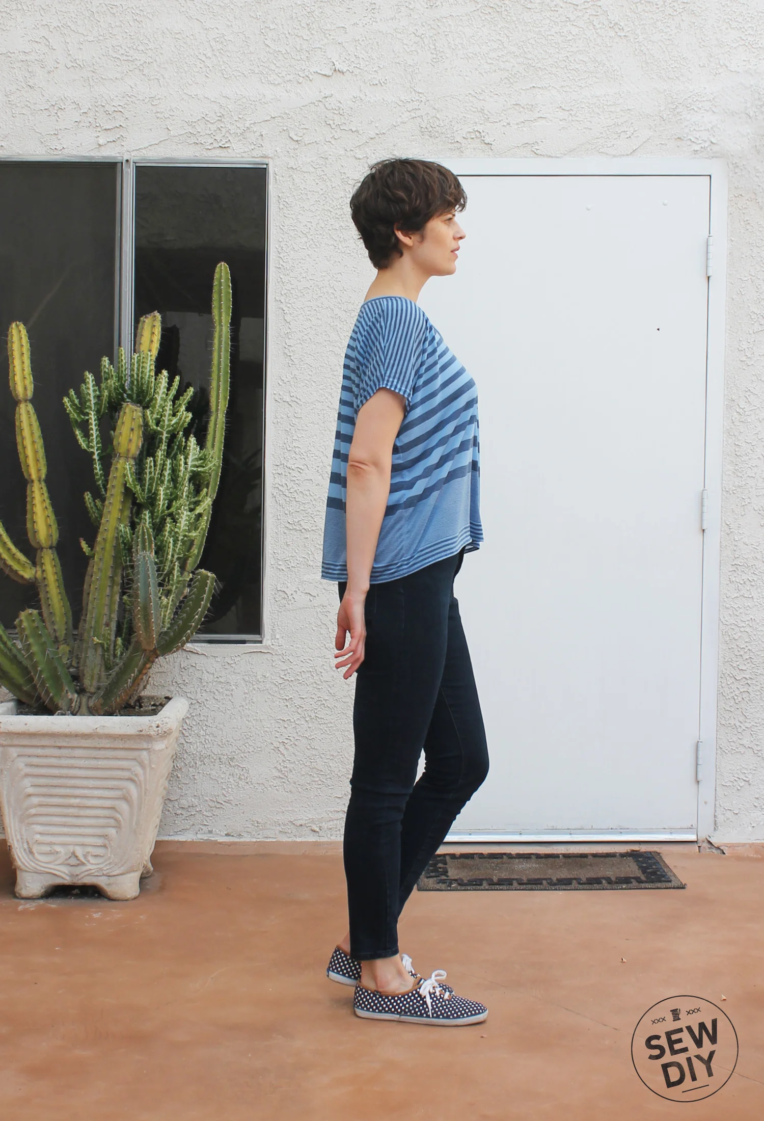 DIY Blue Striped Scoopneck Top Lou Box Top — Sew DIY