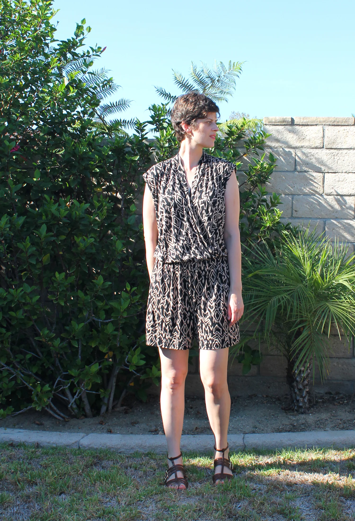 DIY Knit Shorts Jumpsuit, McCall's M7099 | Sew DIY