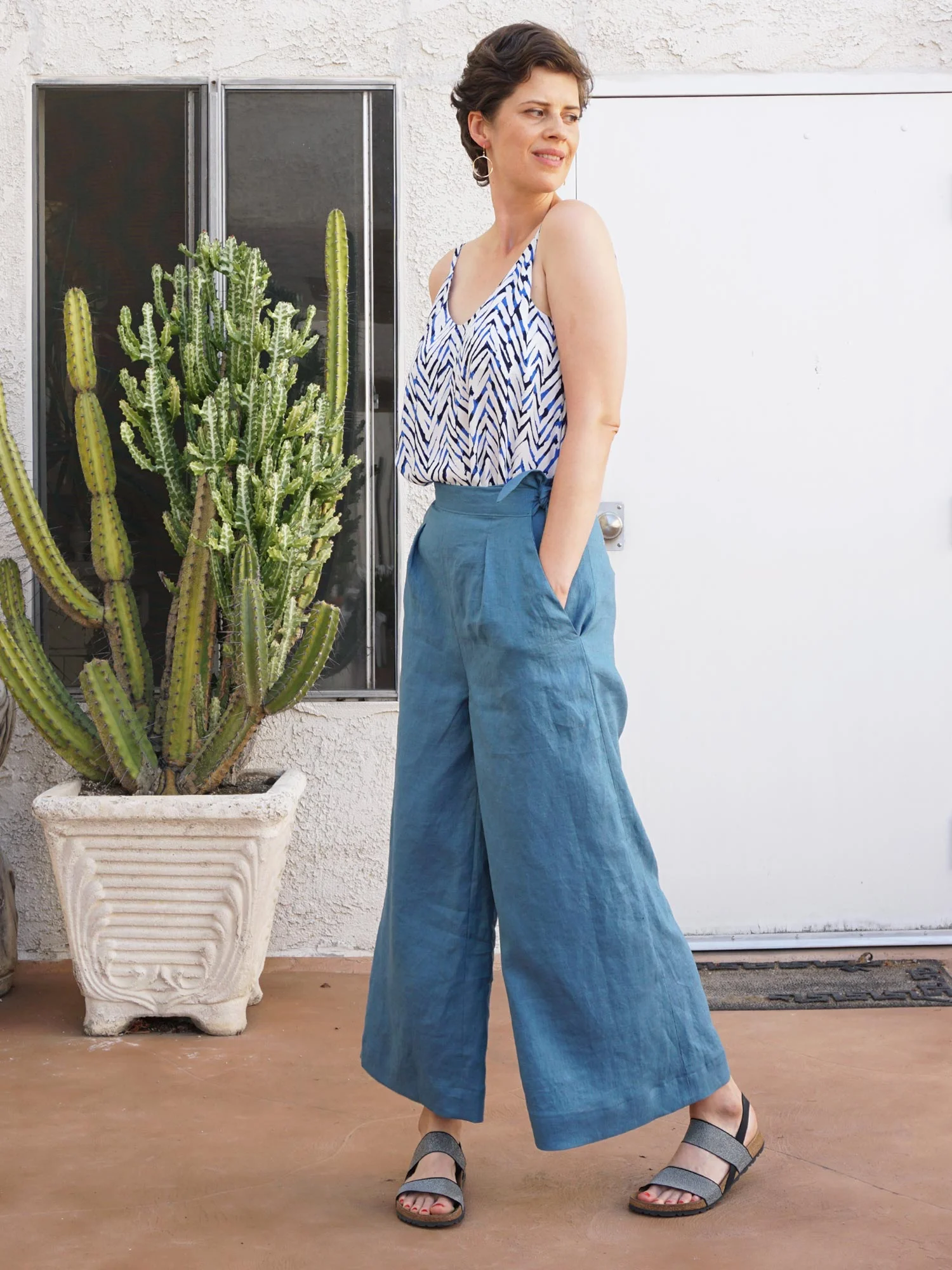 17SEWDIY-OgdenCamiFlintPantsOutfit-side2.jpg