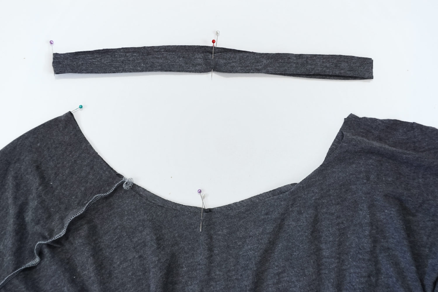Two Ways to Sew a Knit Neck Binding – Lou Box Dress Sewalong Day 4 ...