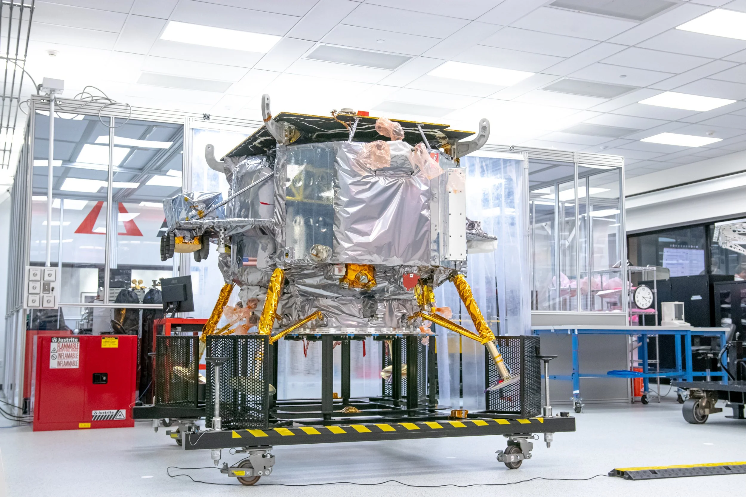 23.10.25_PM1_Documentation_Cleanroom_JR-3730.jpg