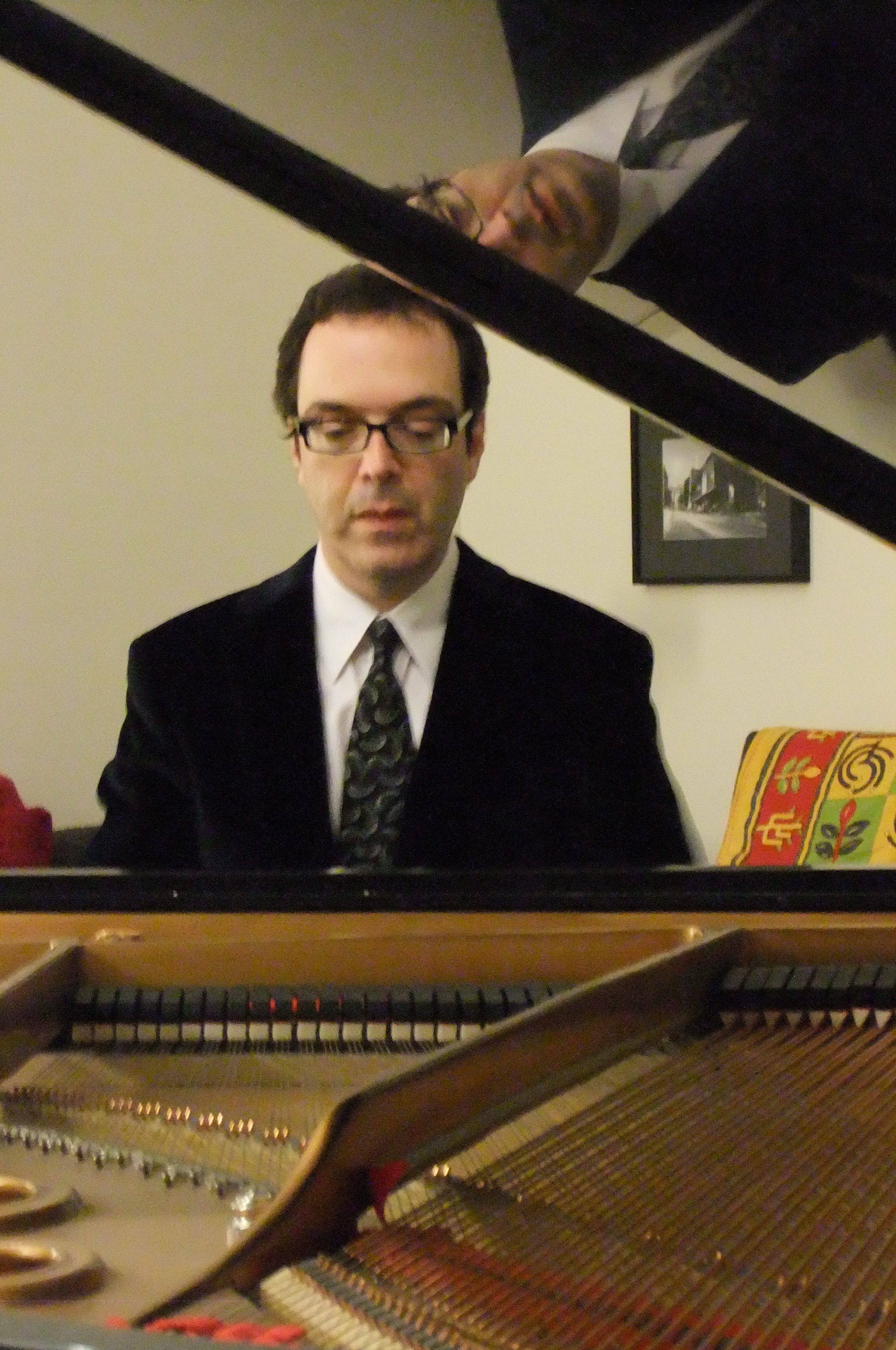 Sergio Gallo, piano.jpg