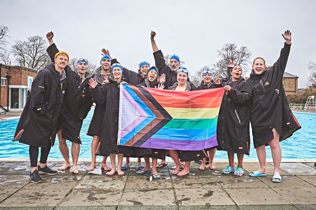 Recently some of our members and freinds braved the icy winter waters for a &quot;Urban Winter Swim&quot; with @zone3official ❄️🏊🏼&zwj;♀️

The session was led by Paralympian @davidhill_gb teaching us the essentials for cold water safety and pushing