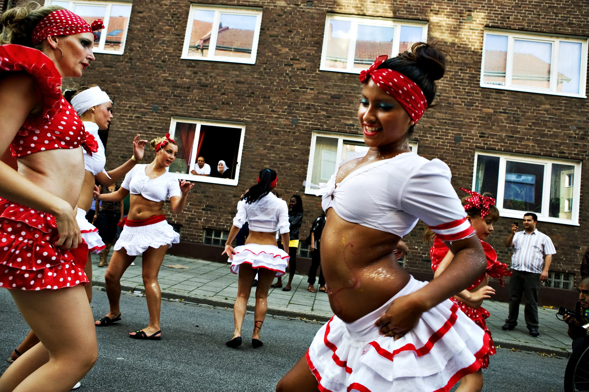 AWHkarneval1_2.jpg