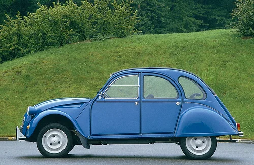 Turquoise-2CV.jpg