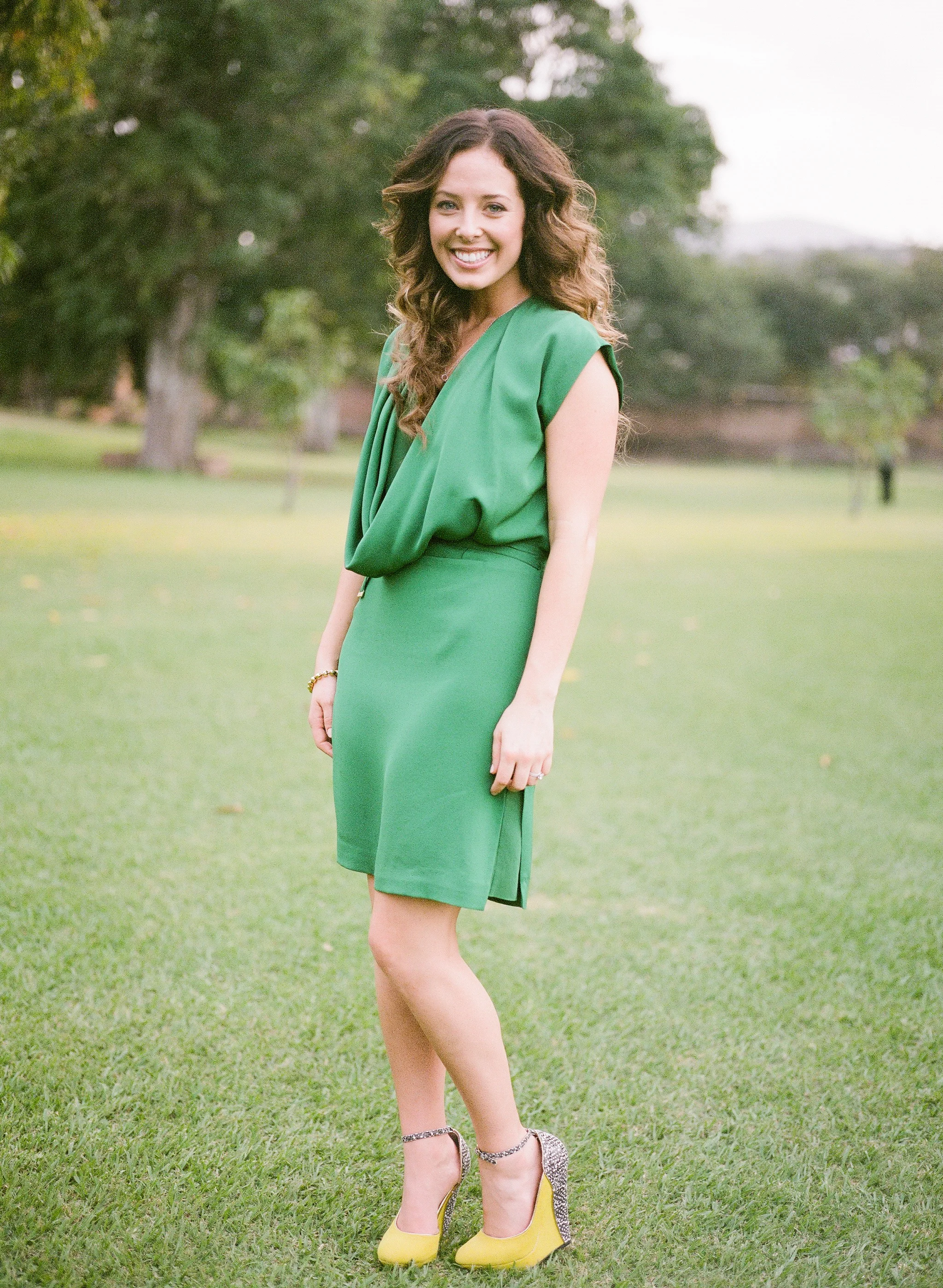 This photo was taken at the Jose Villa Photography Workshop. Credits : PHOTOGRAPHY WORKSHOP: JOSE VILLA DESIGN, STYLING, FLORAL AND CAKE: MIN