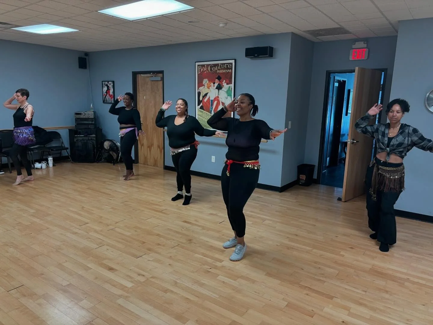 Shimmy Saturdays: Galentine's Bellydance with Nicci