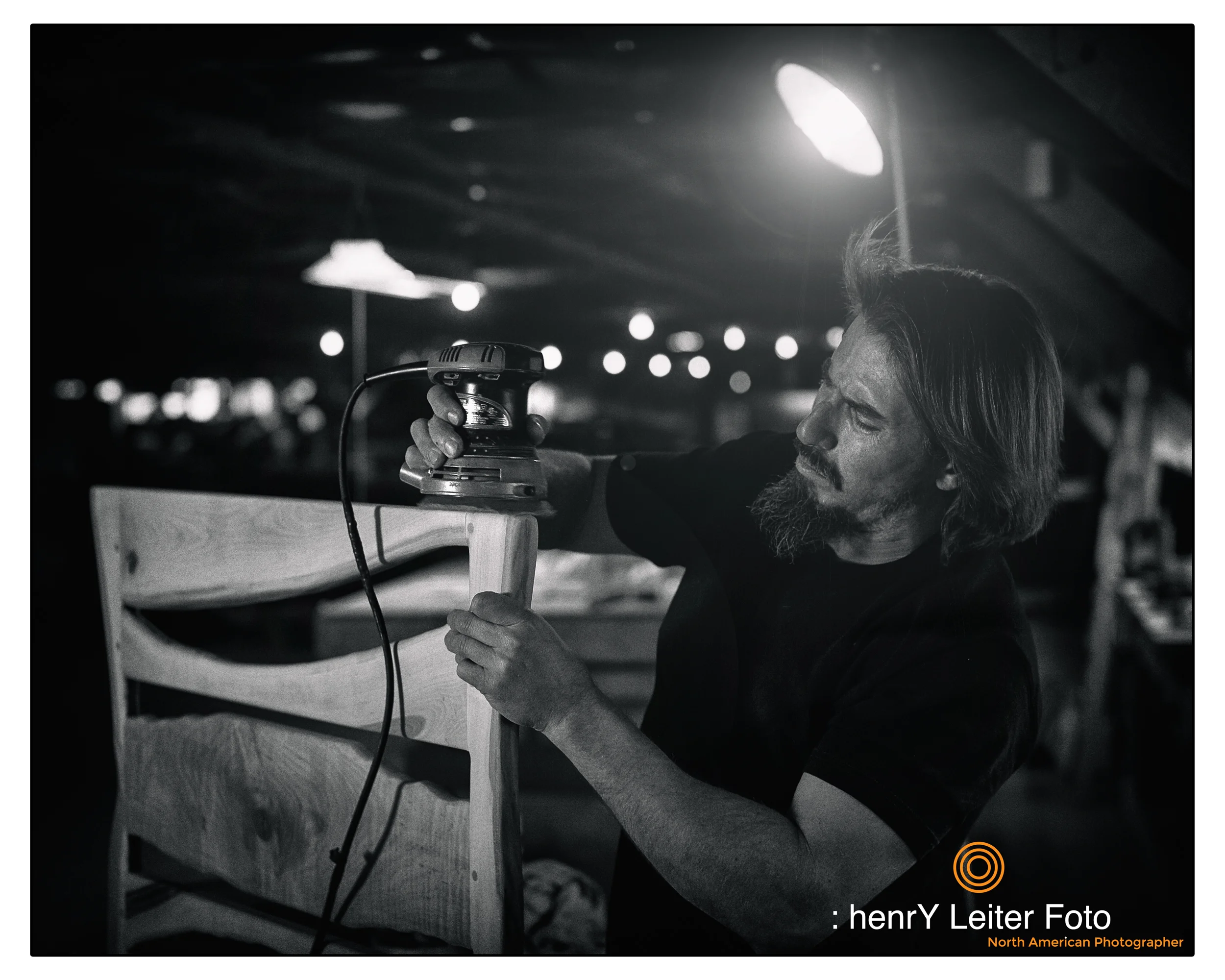 Portrait of the wood artist Jon Porter by photographer henrY Leiter