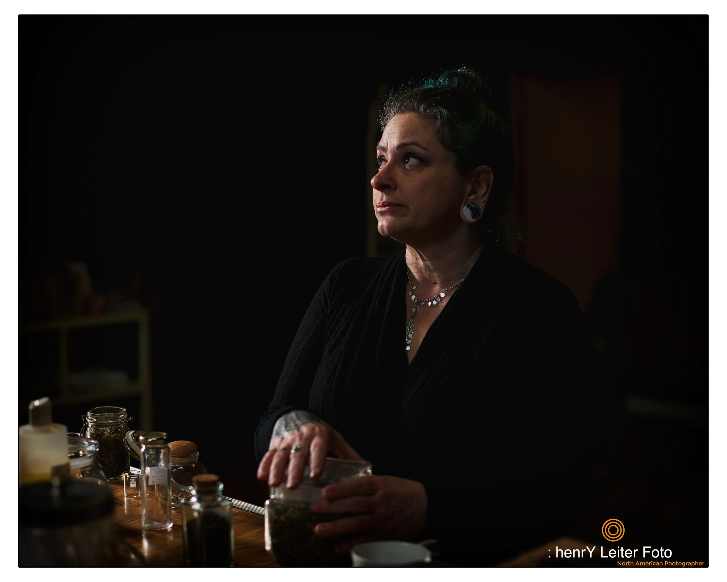 Portrait of the artist Tiffany Boggins at Witch Lab, by photographer henrY Leiter.