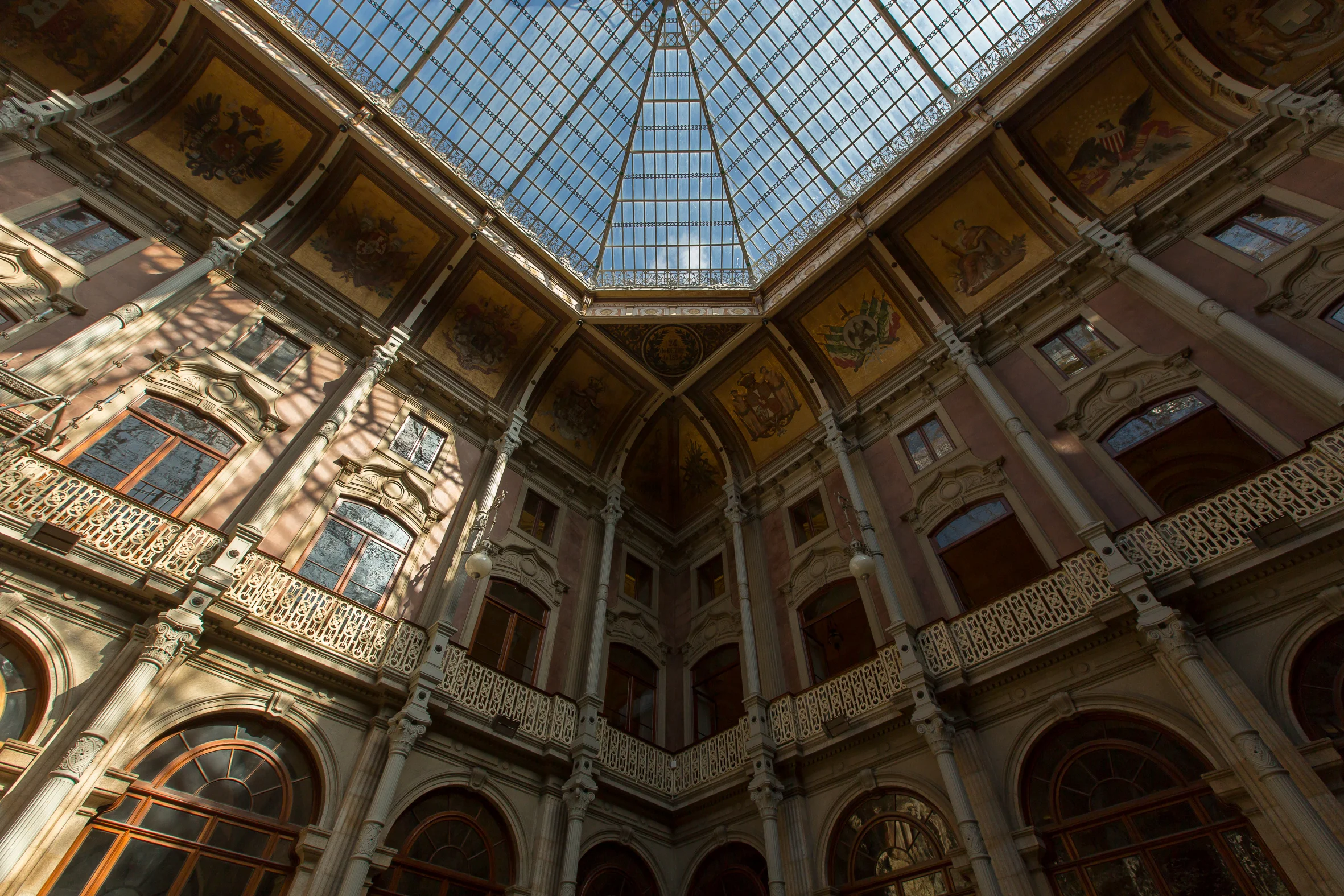 Palacio Da Bolsa, Porto