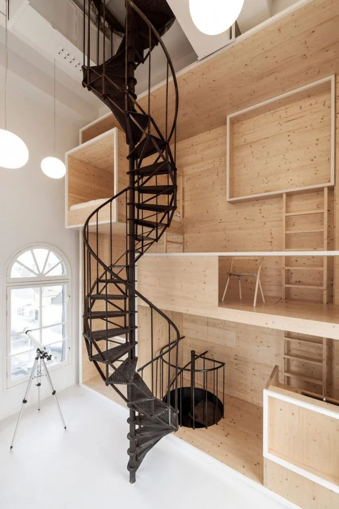 homeli.co.uk:artists-studio-in-de-bijenkorf-tower-amsterdam-by-i29:.jpg