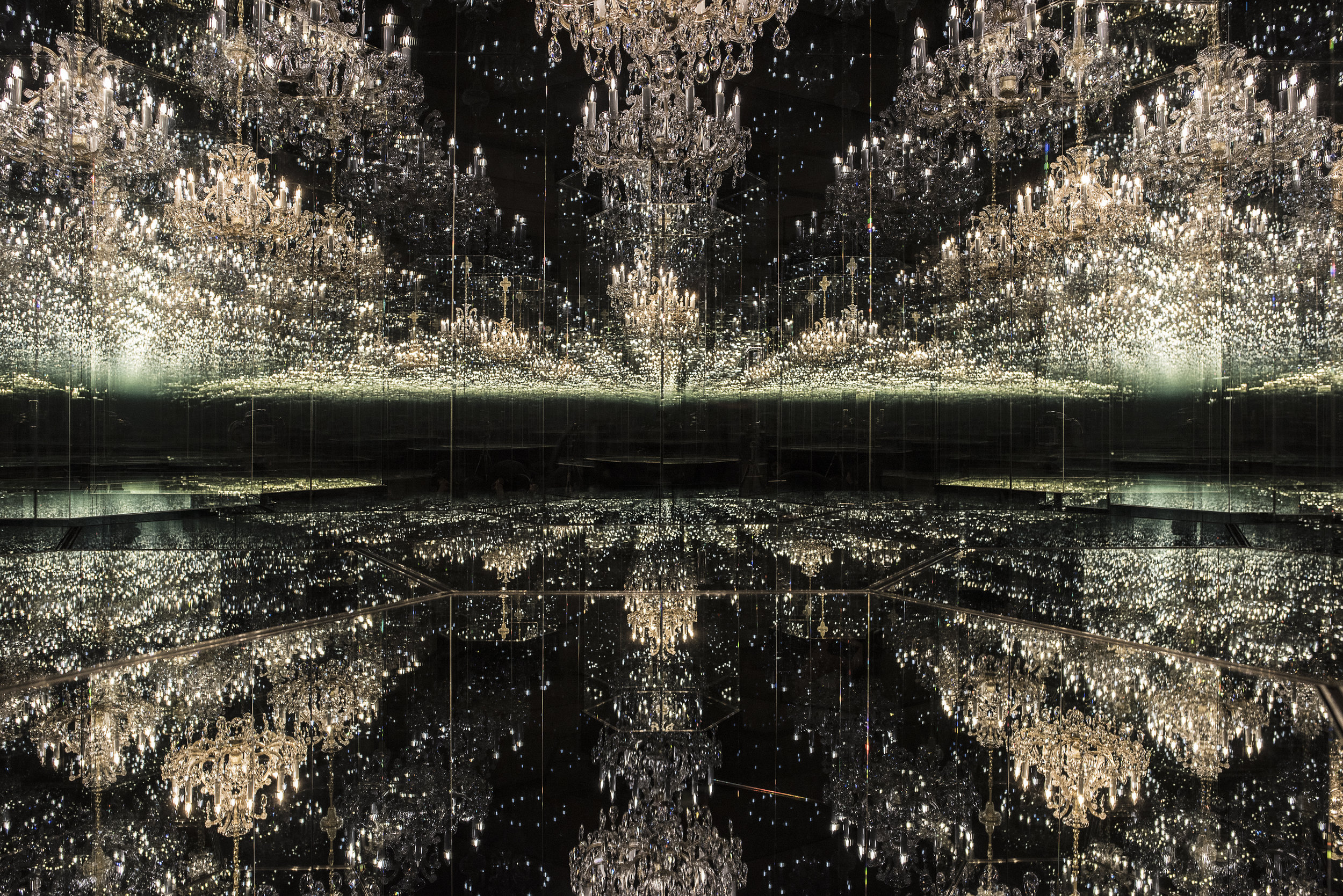 Yayoi Kusama Chandelier of Grief, 2016 Installation, Yayoi Kusama 25 May – 30 July 2016 Victoria Miro