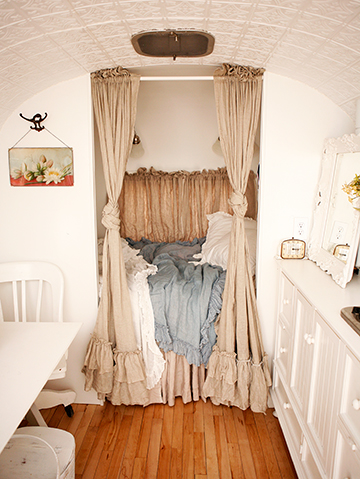 Don't you want to sleep here? 