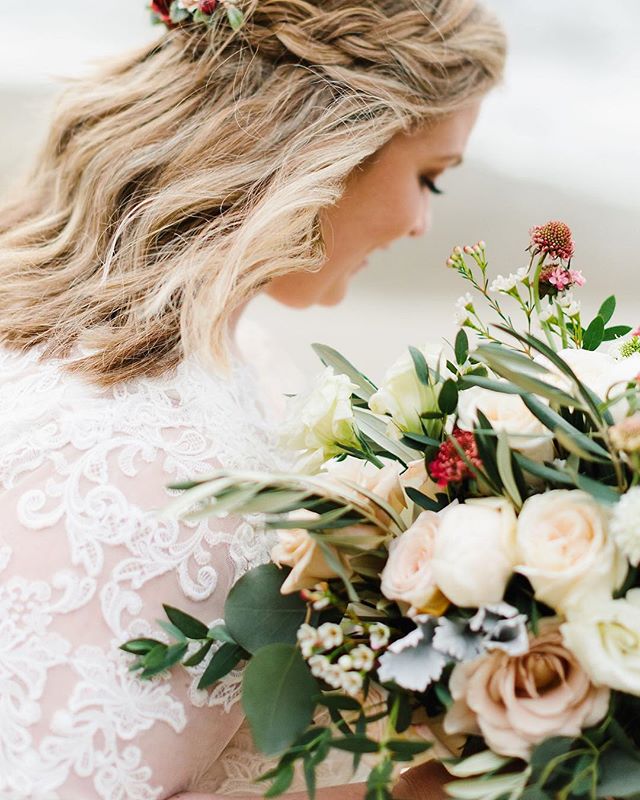 Windswept in Big Sur 🌊
.
It became crystal clear recently that I want to spend more time focusing on elopements. There is something really special about intimate weddings... (and I have a soft spot for them as I had one myself!)
.
Letting your love 