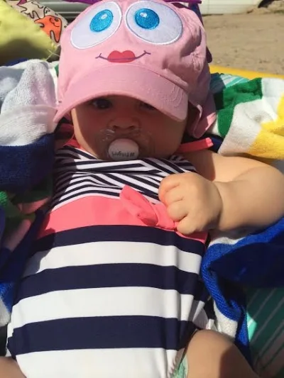 hahah this kid! It's so nice being able to take your baby with you everywhere. My mom always told me to make your baby blend into your lifestyle. 