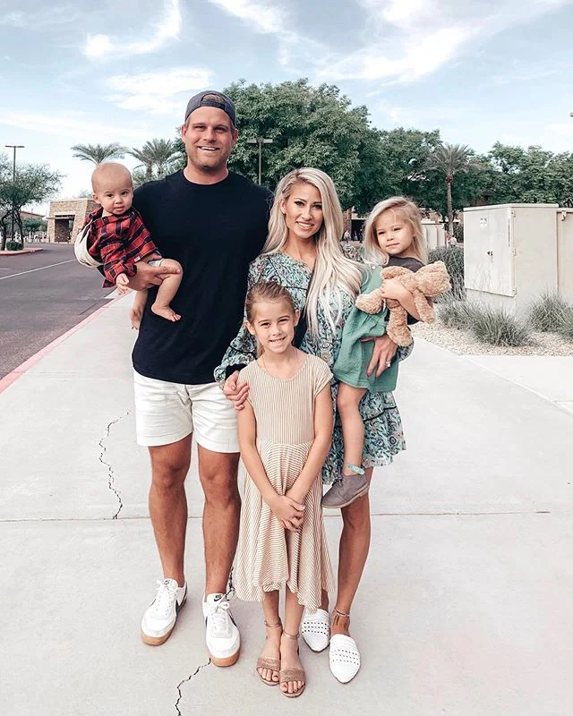 Church with the fam 💛🌵 What did everyone do today?