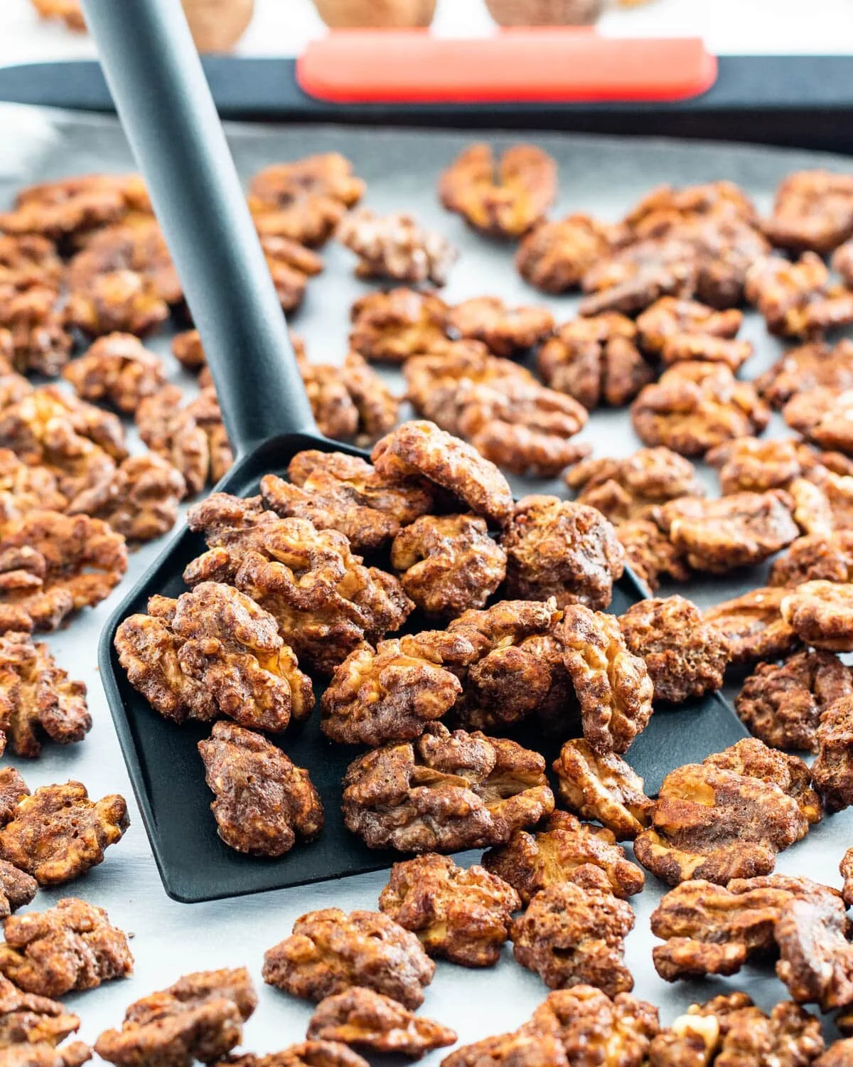QUICK + HEALTHY GRAB &amp; GO SNACK | CANDIED WALNUTS