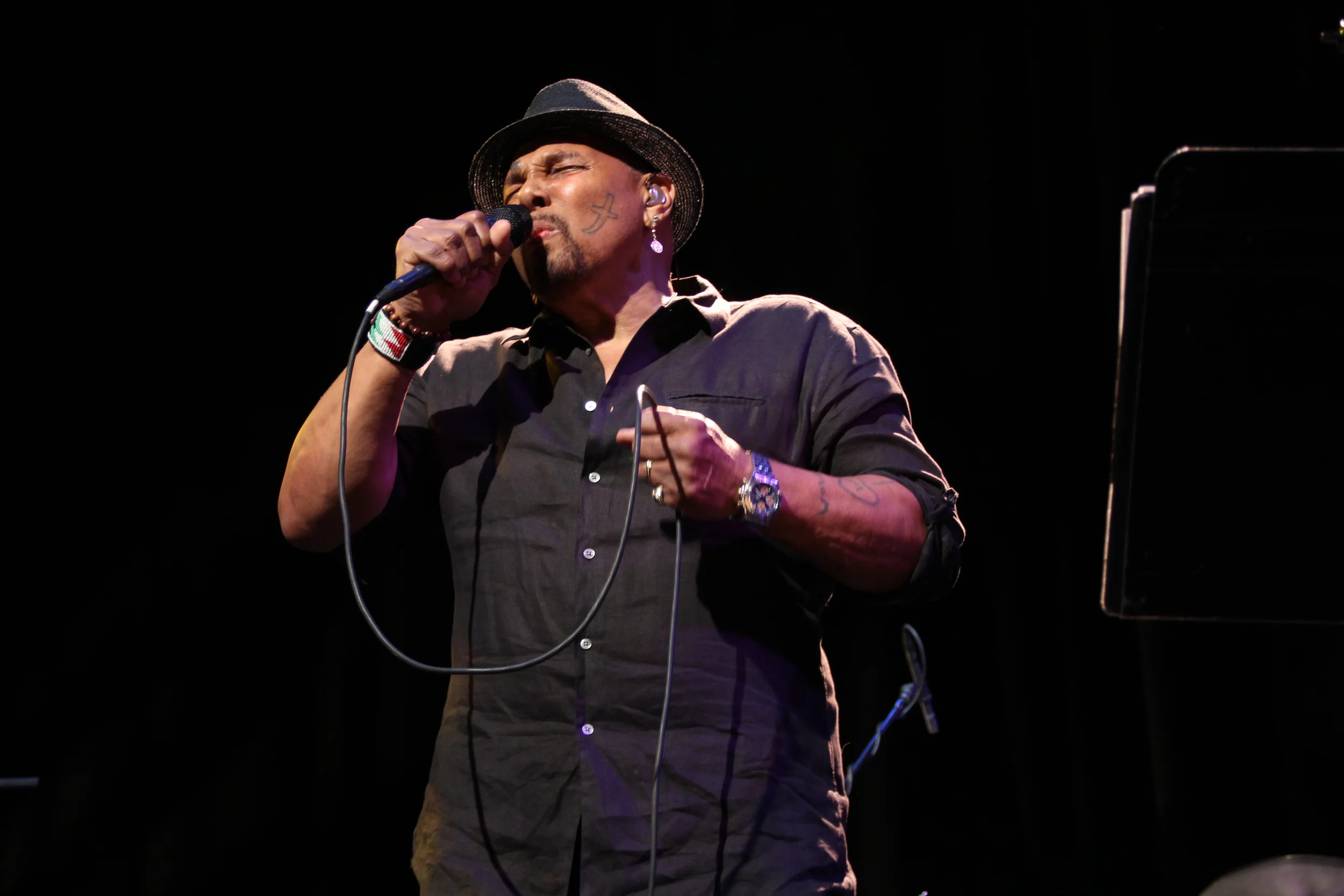 2013_May_AaronNeville_072.JPG