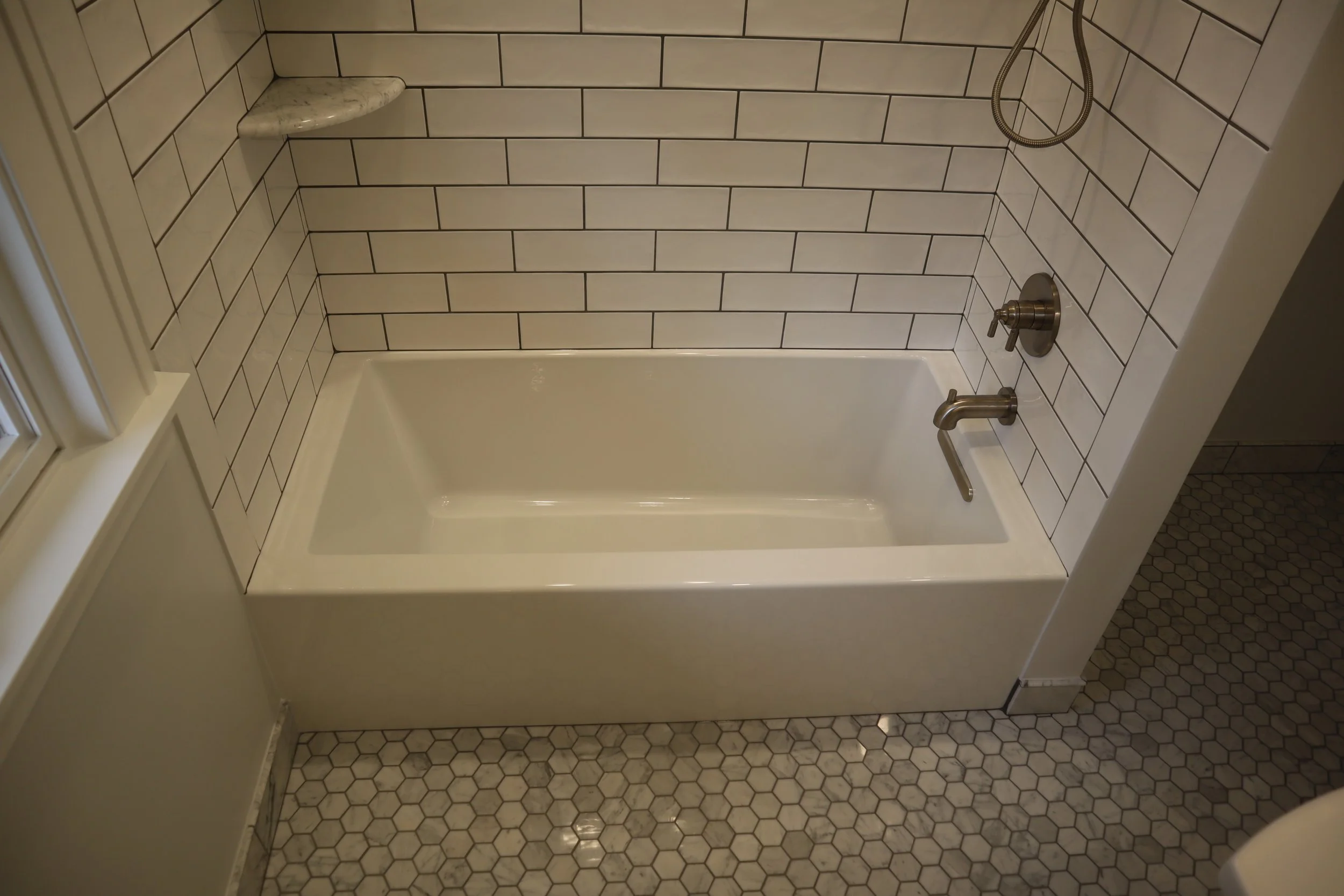 After-2024 Style Bathtub
