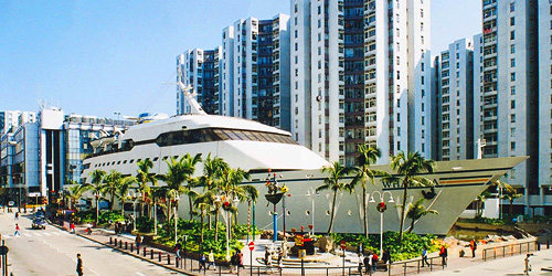 3.2.2.42-Wonderful-Worlds-of-Whampoa_03.jpg