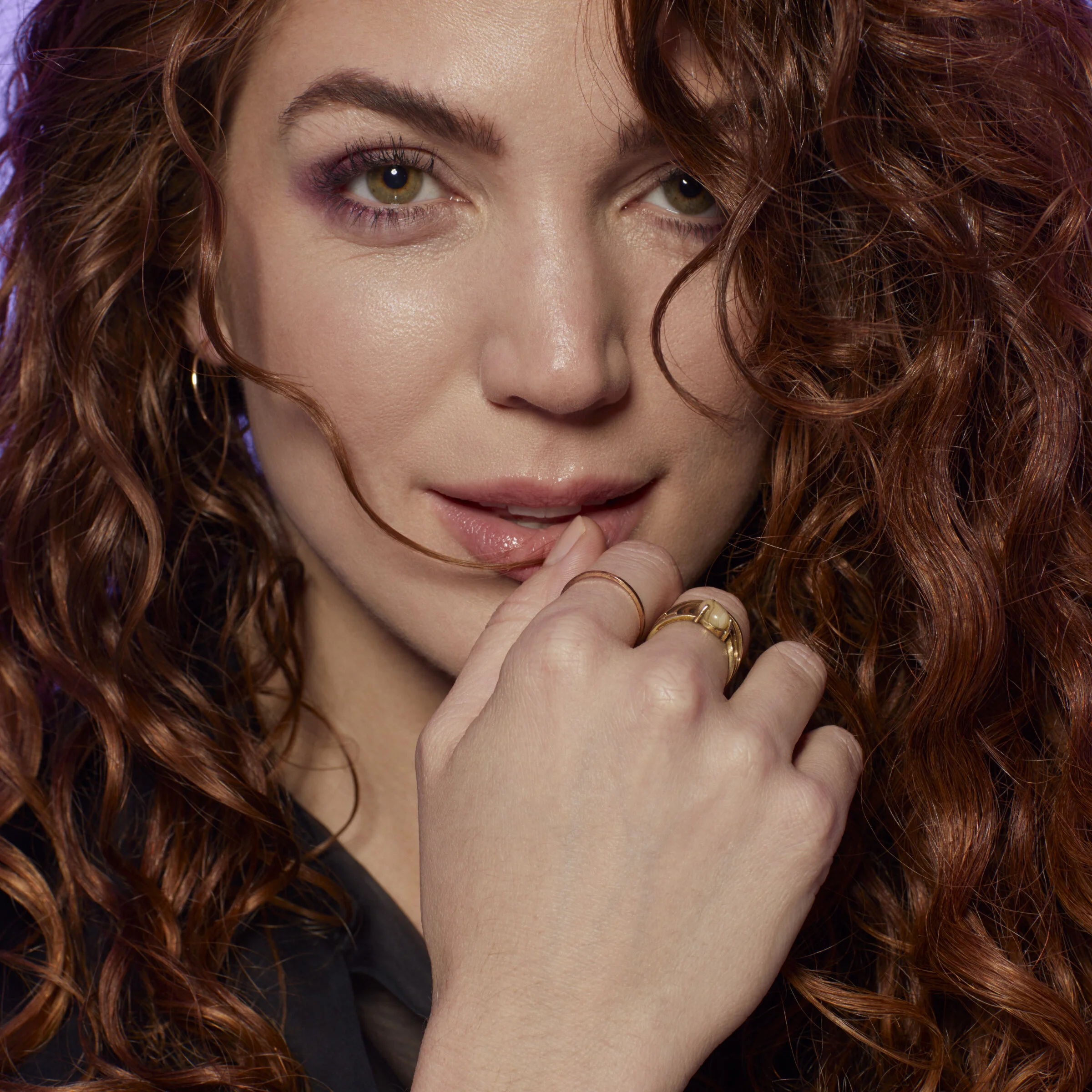 Bb_FY21_CURL_SHOT_2_KELSIE_BEAUTY_069_2400x2400.jpg