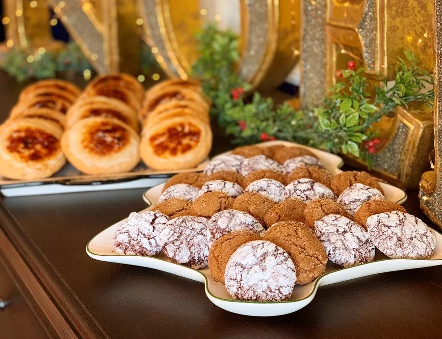 Christmas cookies 2019🎄
1. Red Velvet Crinkle - red velvet bites rolled in powdered sugar 
2. Molasses - soft and chewy molasses cookies 
3. Creme Br&ucirc;l&eacute;e - a sugar cookie base packed with brown sugar and vanilla with cream cheese frosti